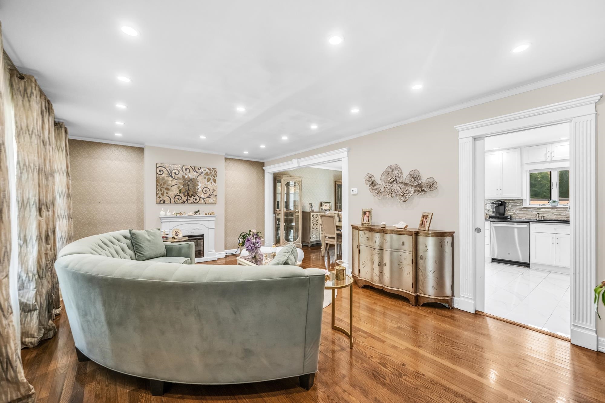 76 Beacon St, Dumont, New Jersey image 4