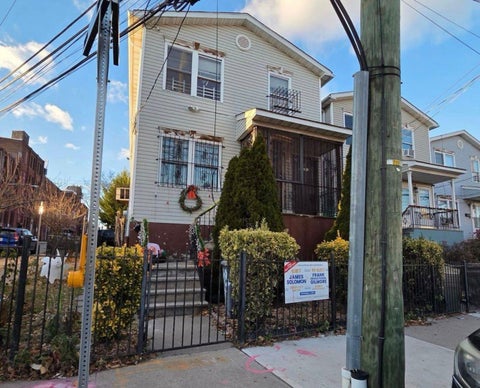 Apartment For Rent - 703 Garfield Ave<br/> Jersey City, NJ 07305