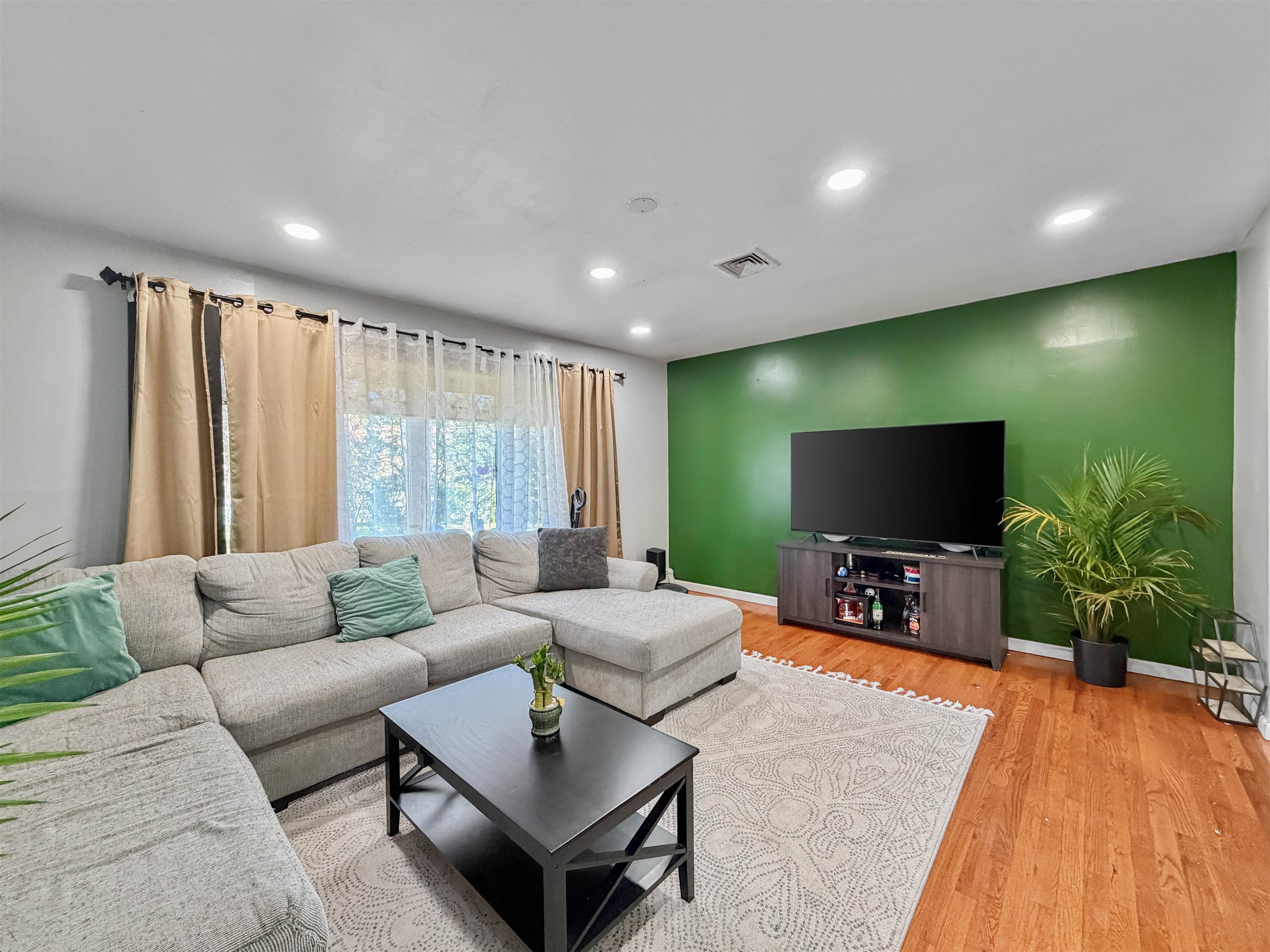 1 GLENWOOD RD