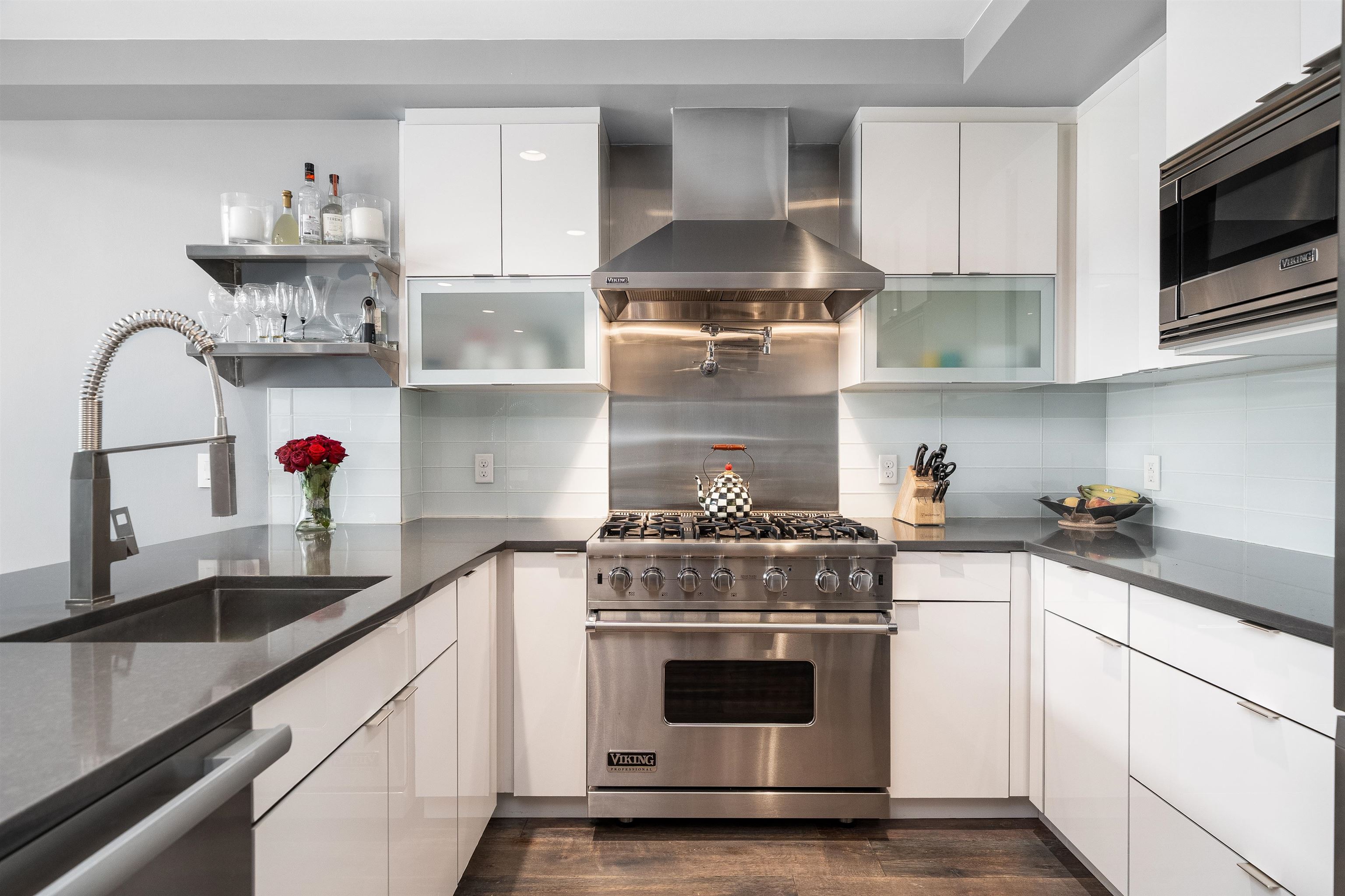 715 Grand St #2A, Hoboken, New Jersey image 2