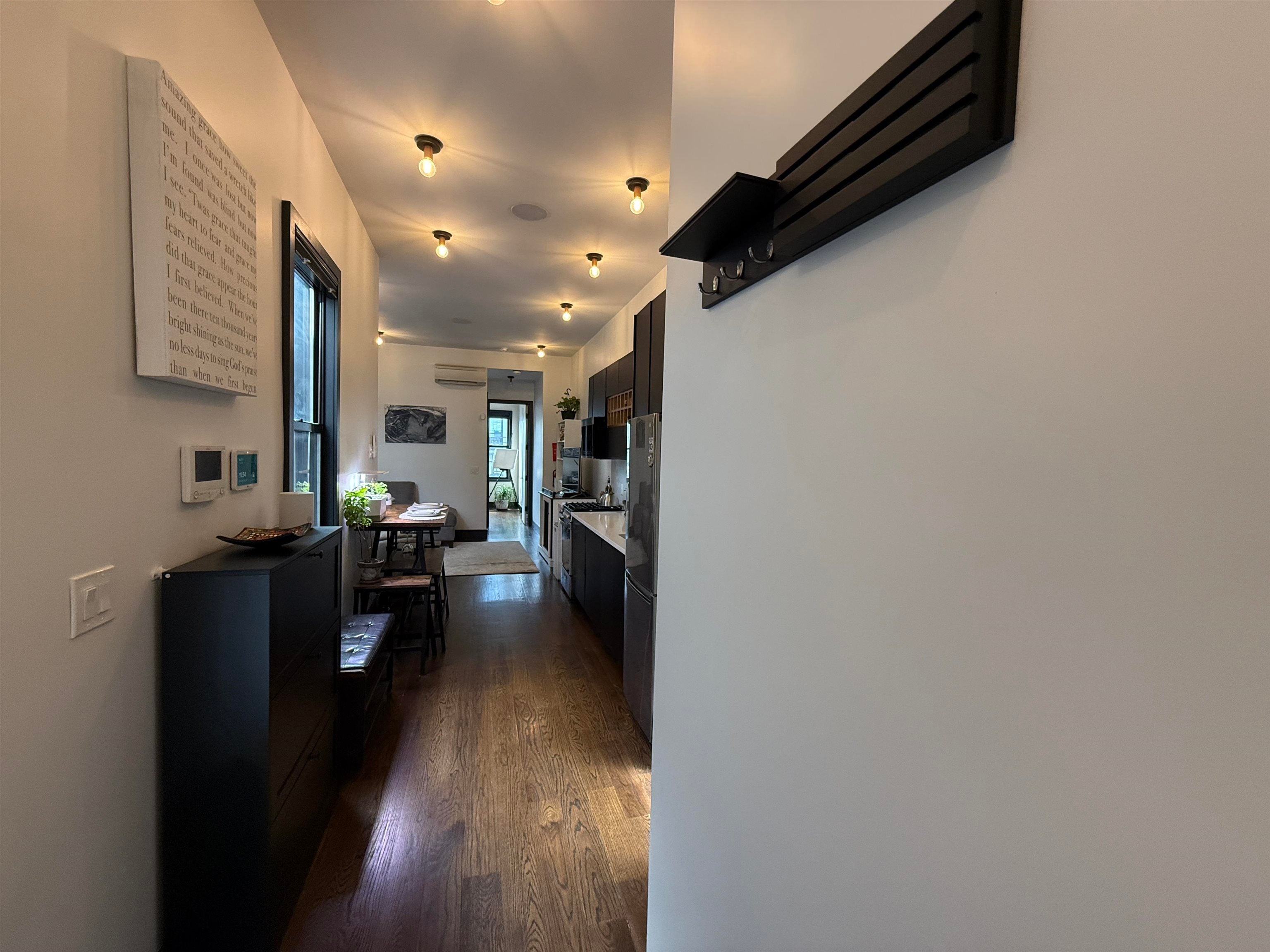 43 THORNE ST 3L