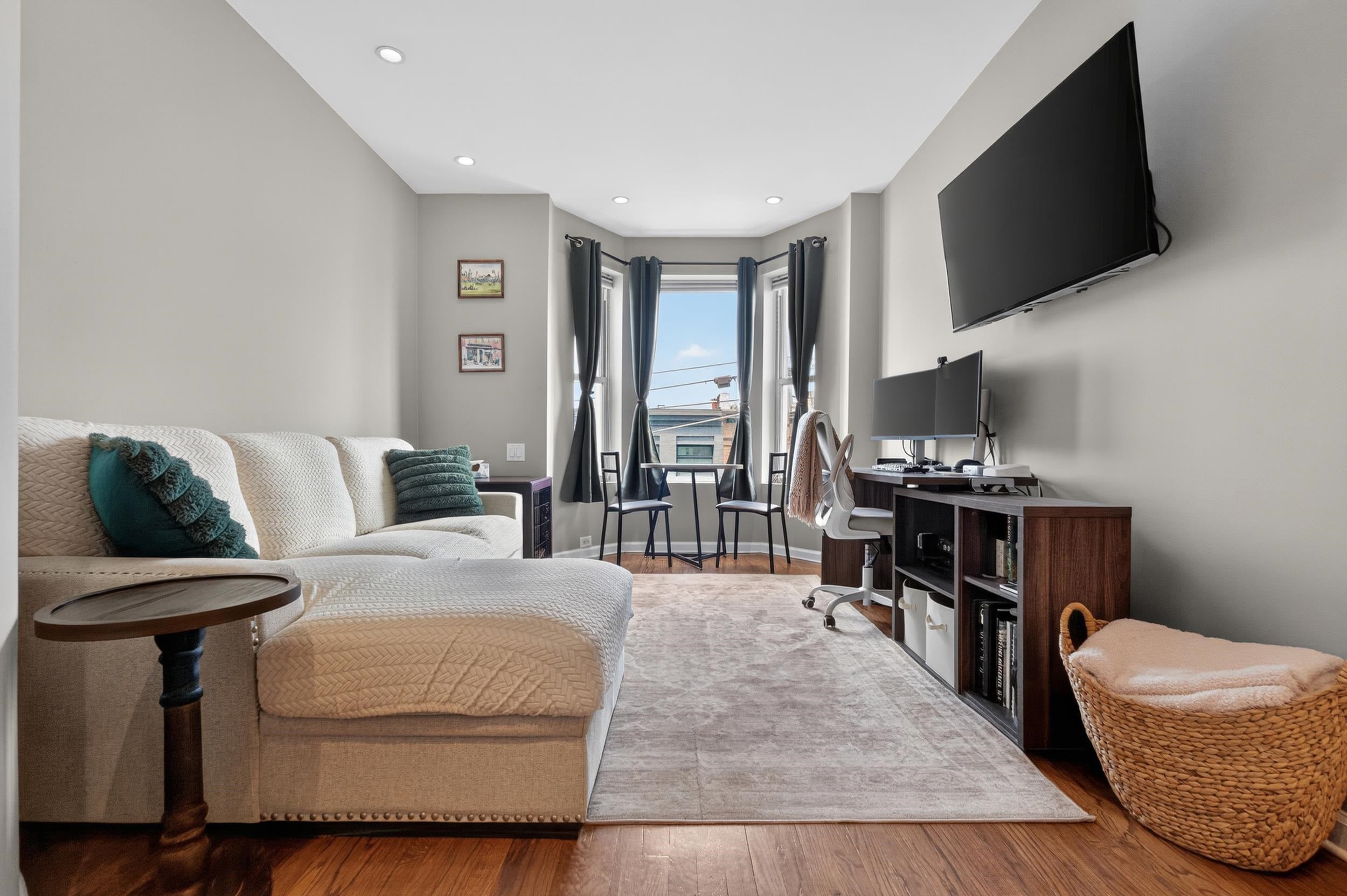 117 BLOOMFIELD ST 3A