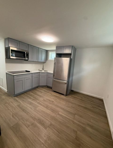 Homes For Rent - 100 Rosa Parks Blvd #UNIT B1B<br/> Paterson, NJ 07501