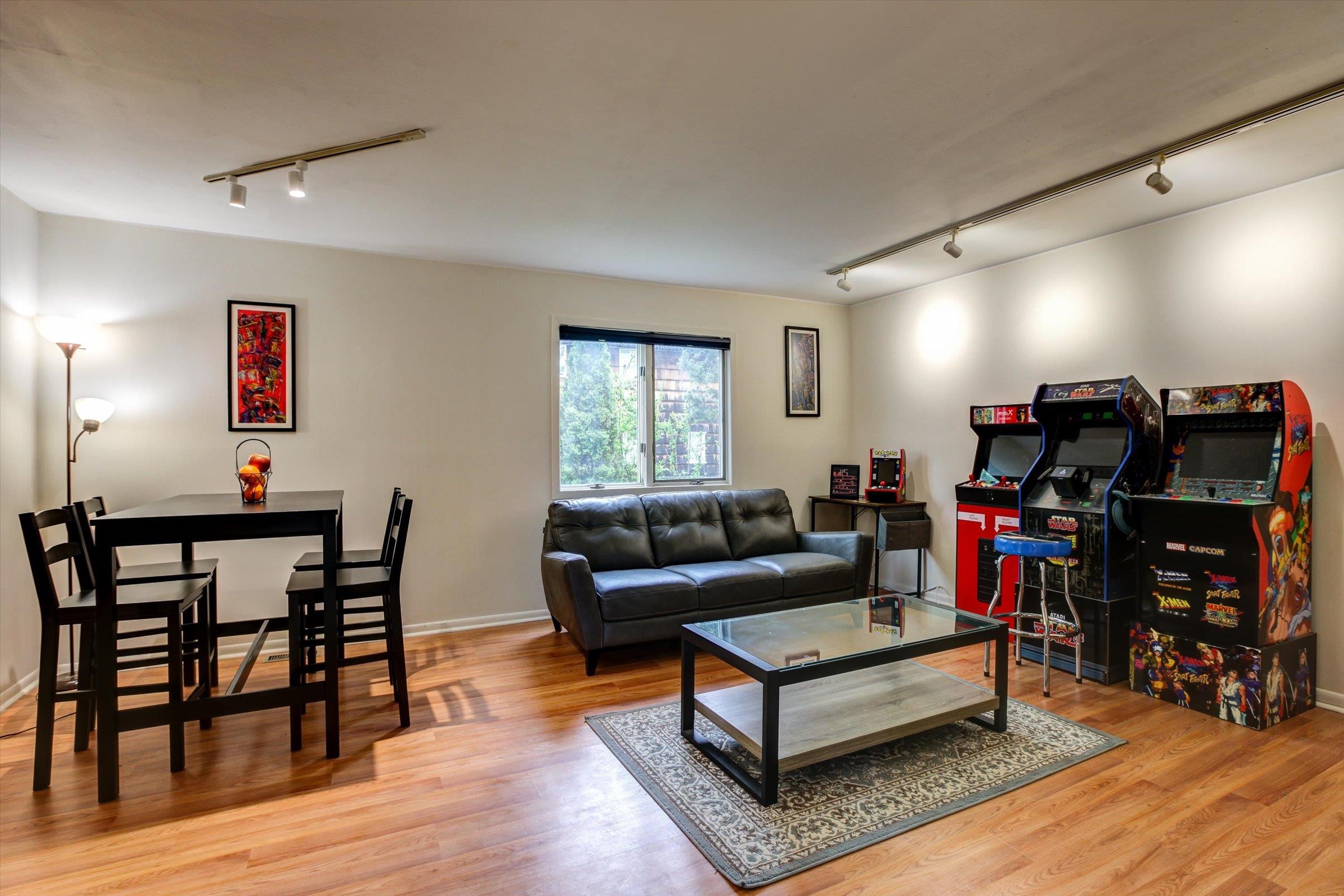 700 10th St #1, Secaucus, New Jersey image 3