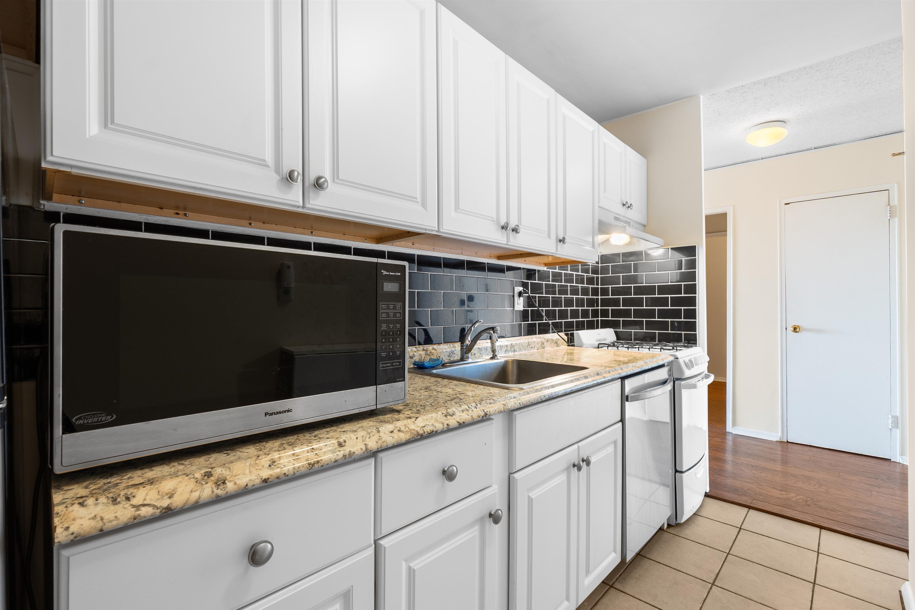 225 St Pauls Ave #9B, Jersey City, New Jersey image 6