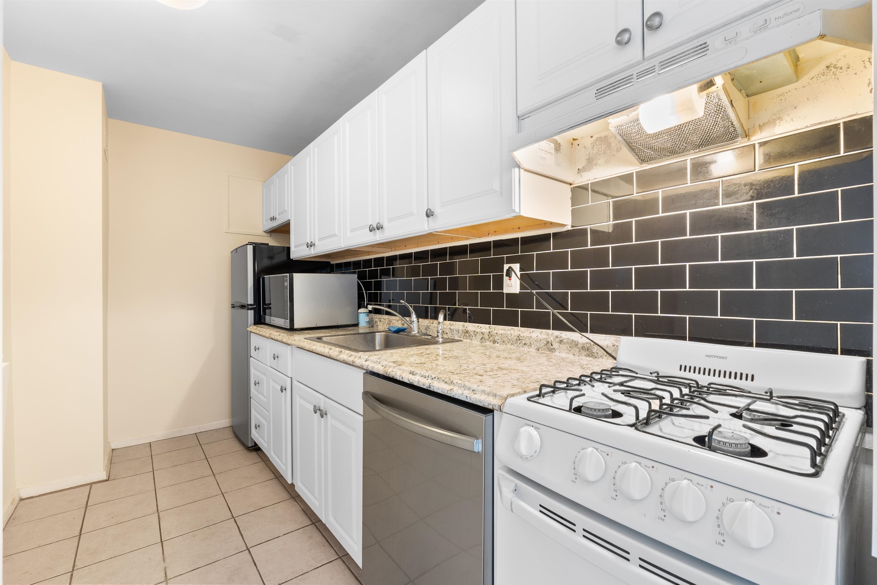 225 St Pauls Ave #9B, Jersey City, New Jersey image 5