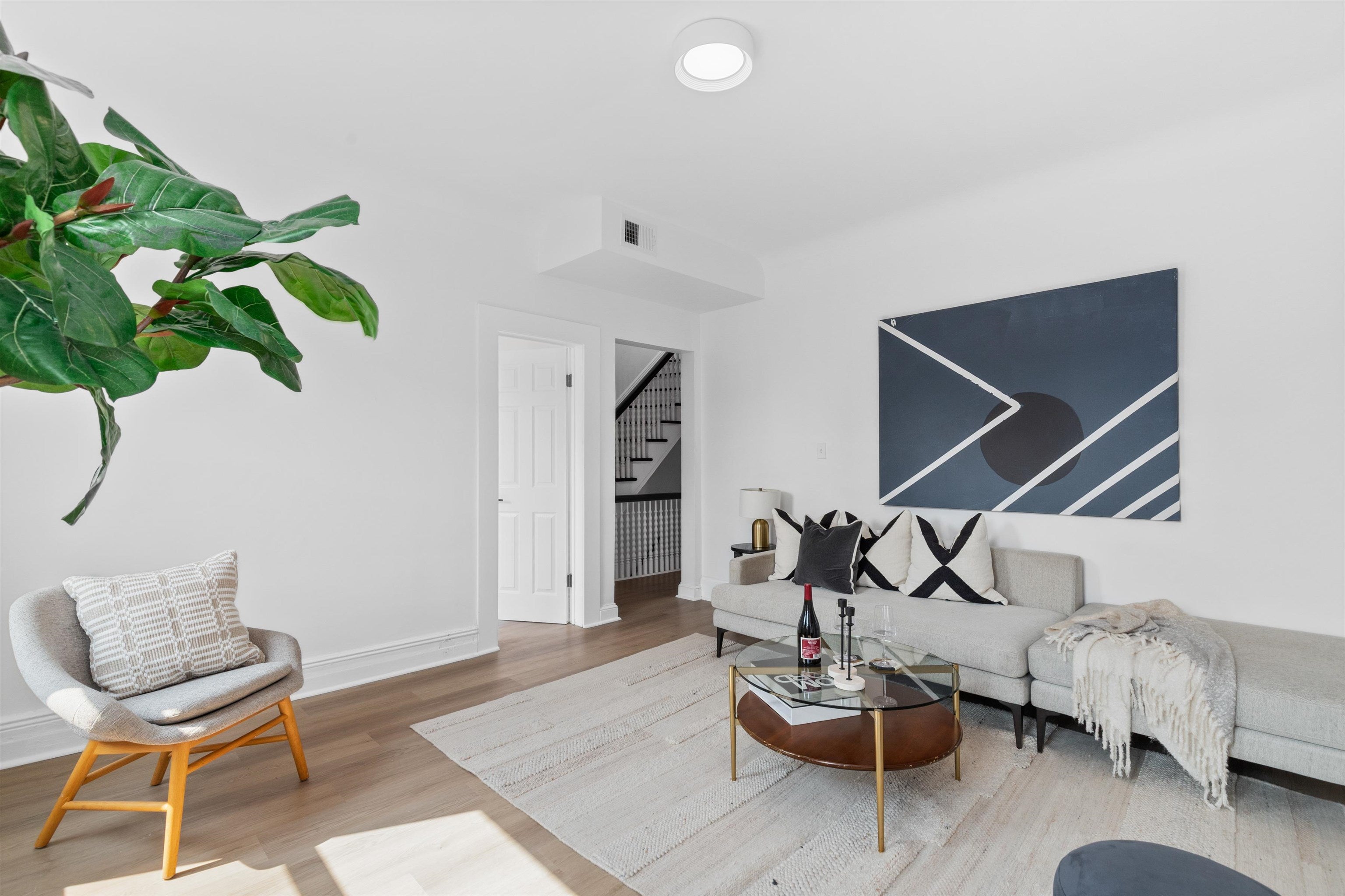 Search Homes 1 292 FORREST ST