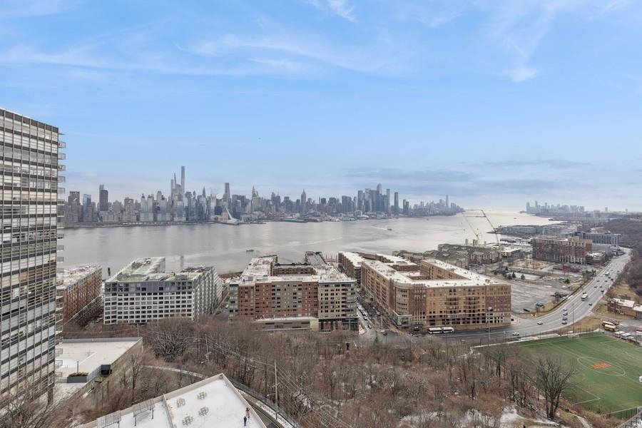 6040 Blvd East #18E, West New York, New Jersey image 4