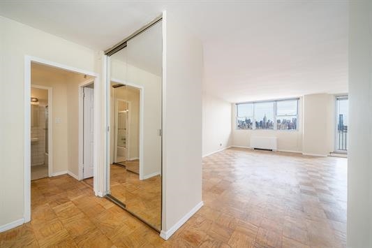 6040 Blvd East #18E, West New York, New Jersey image 15