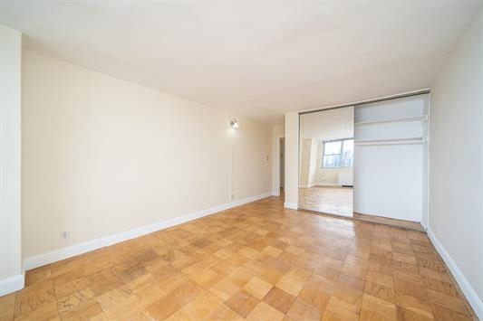 6040 Blvd East #18E, West New York, New Jersey image 17