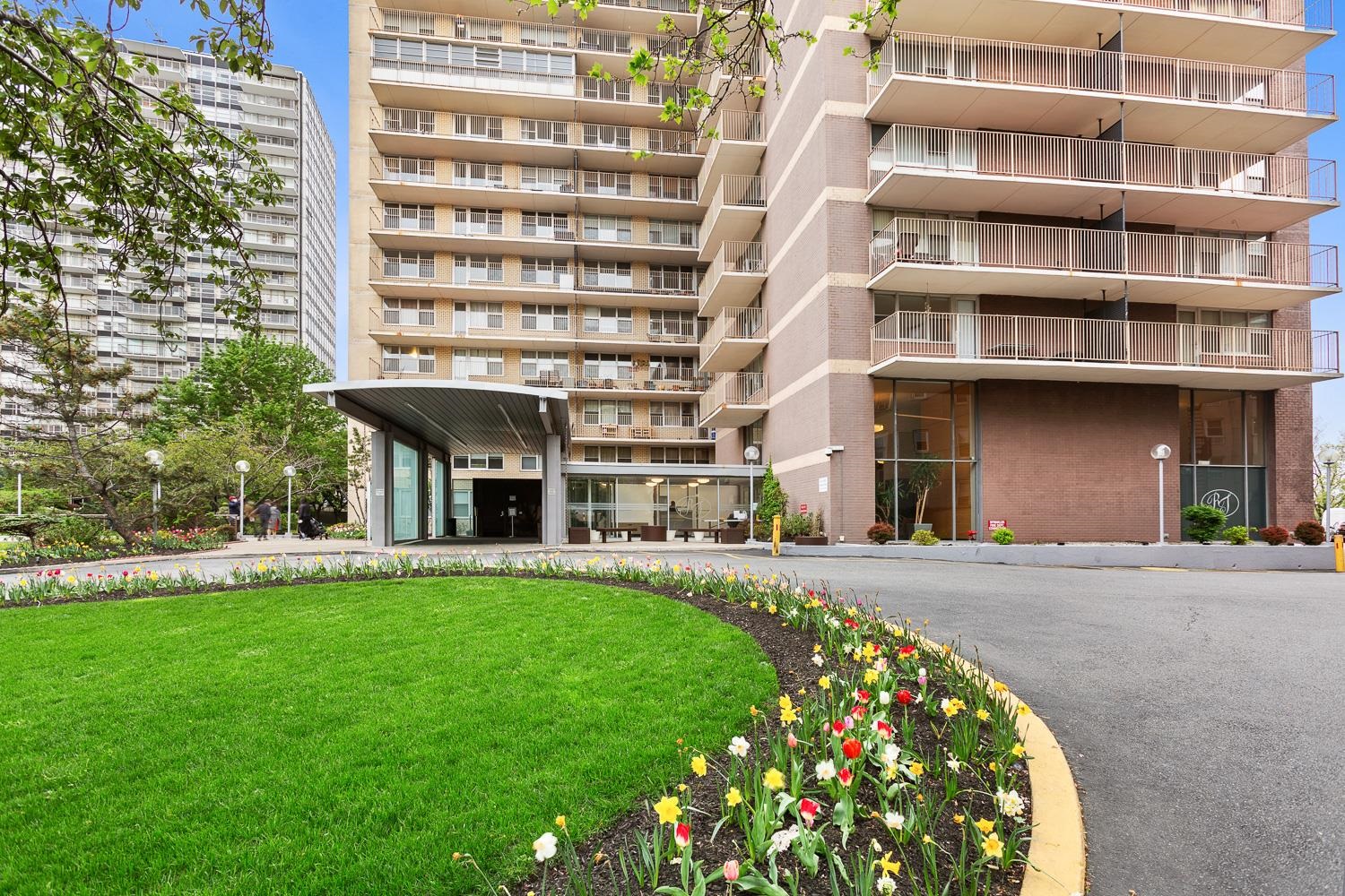 6040 Blvd East #18E, West New York, New Jersey image 36