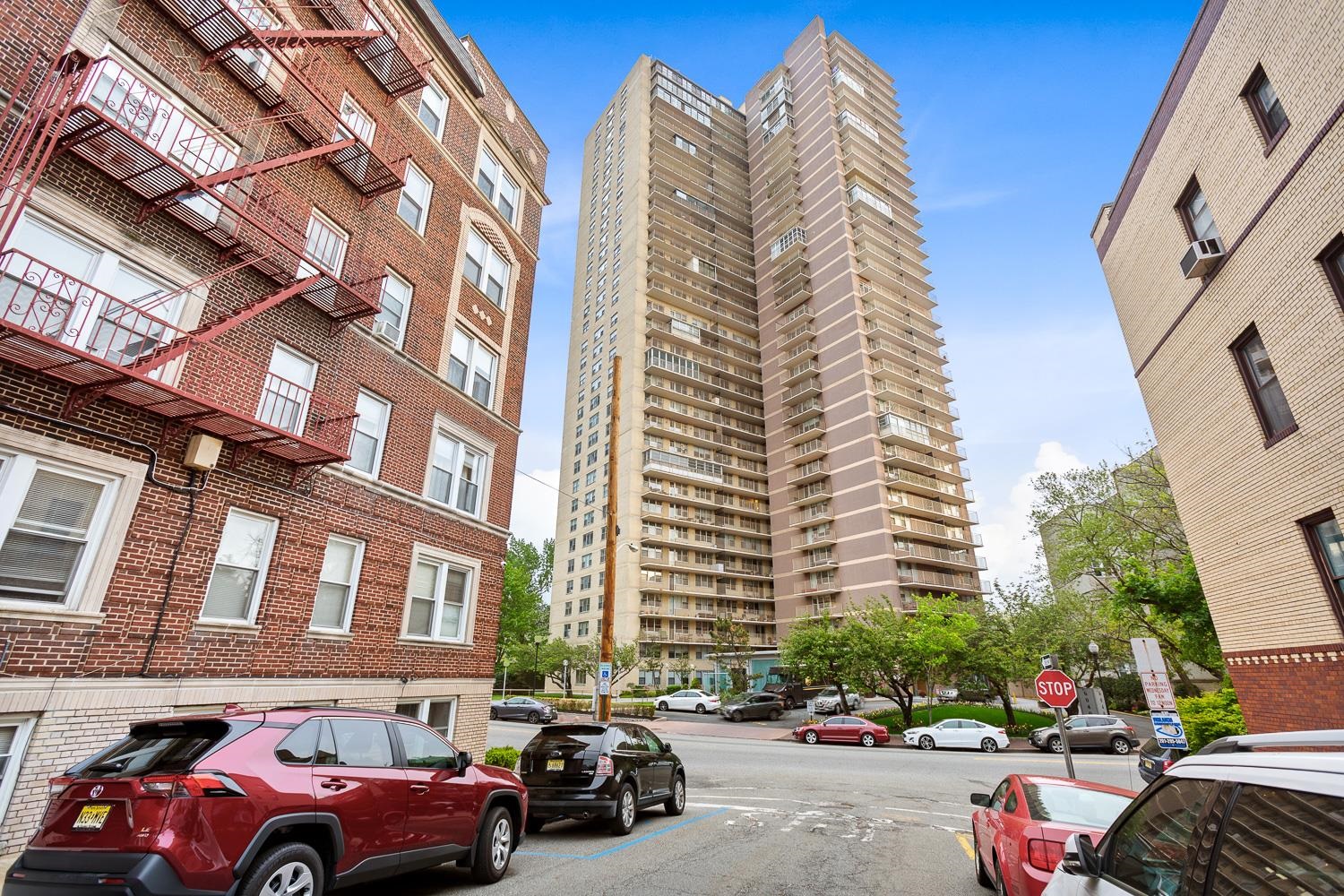 6040 Blvd East #18E, West New York, New Jersey image 34