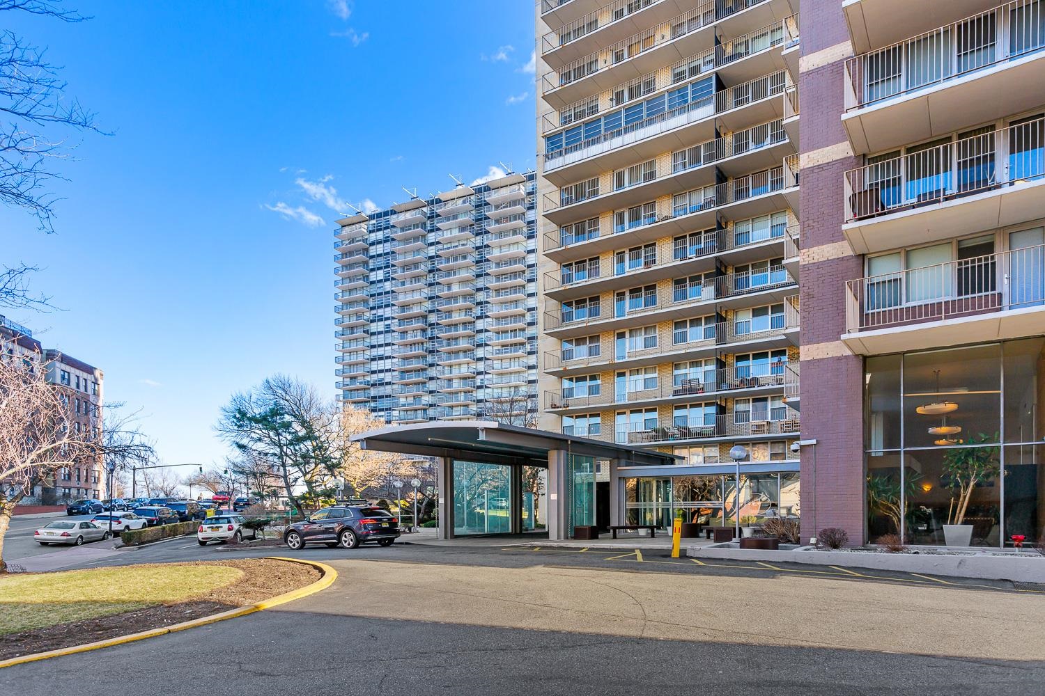 6040 Blvd East #18E, West New York, New Jersey image 35