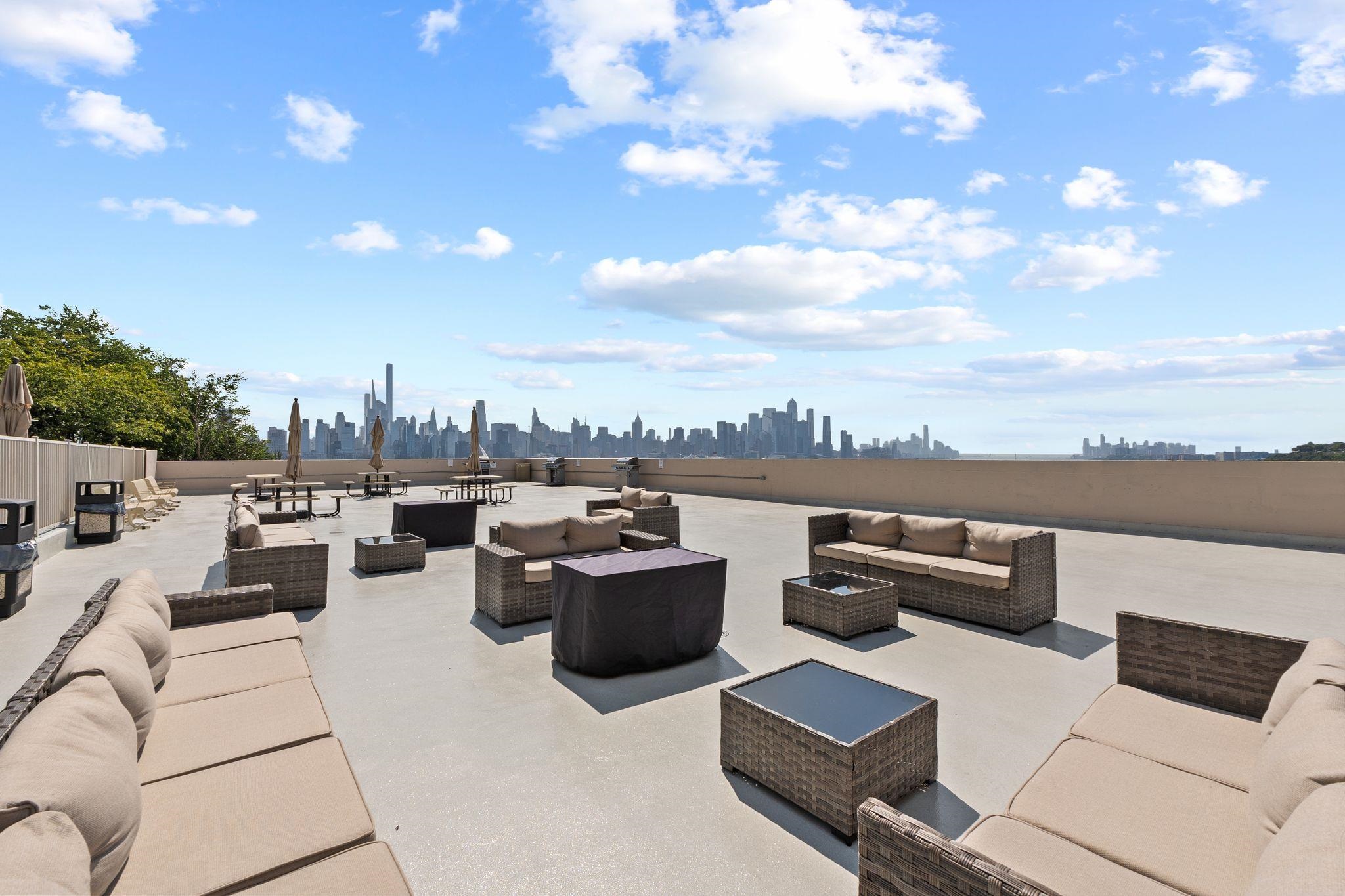 6040 Blvd East #18E, West New York, New Jersey image 28
