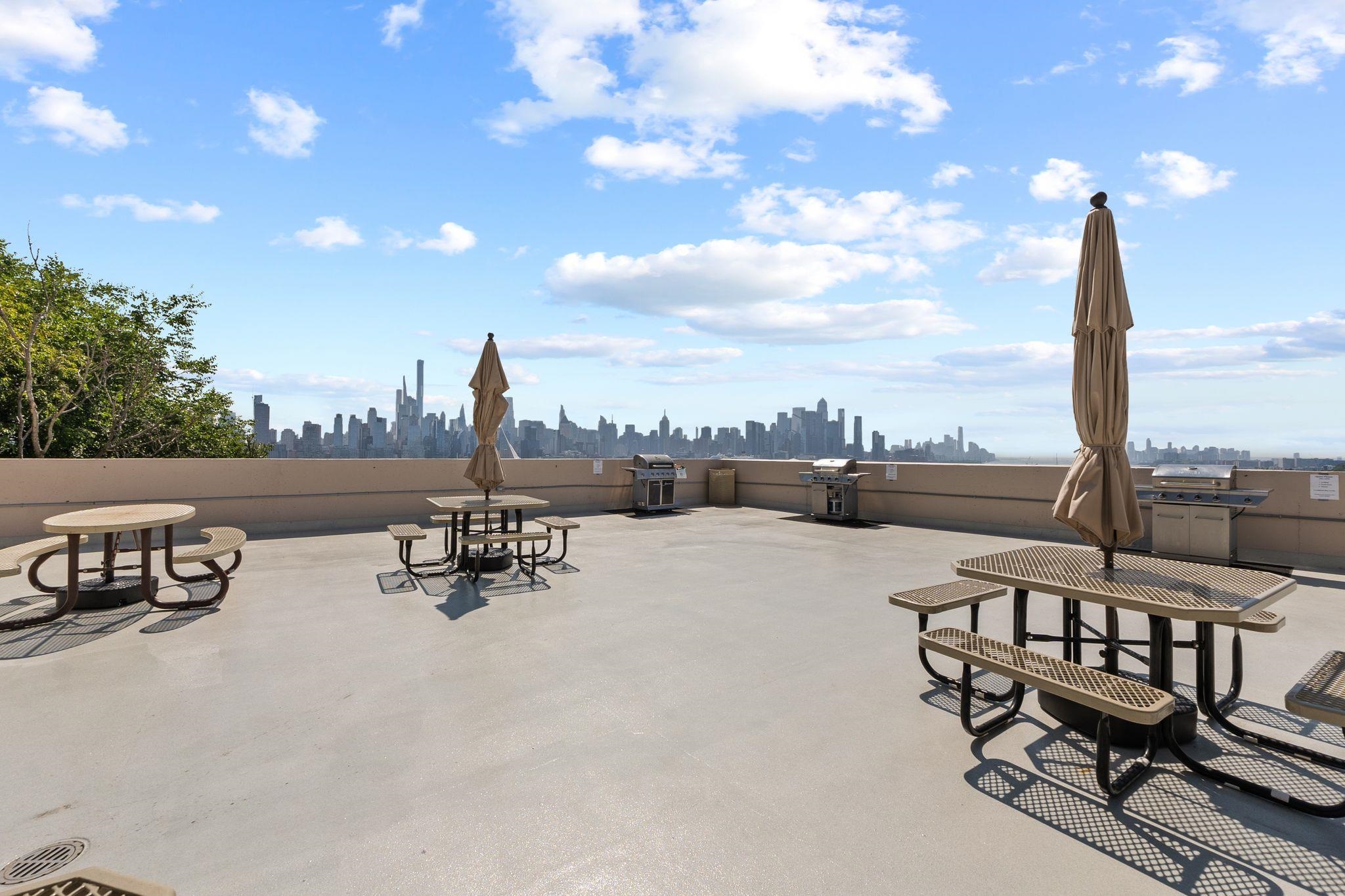6040 Blvd East #18E, West New York, New Jersey image 29