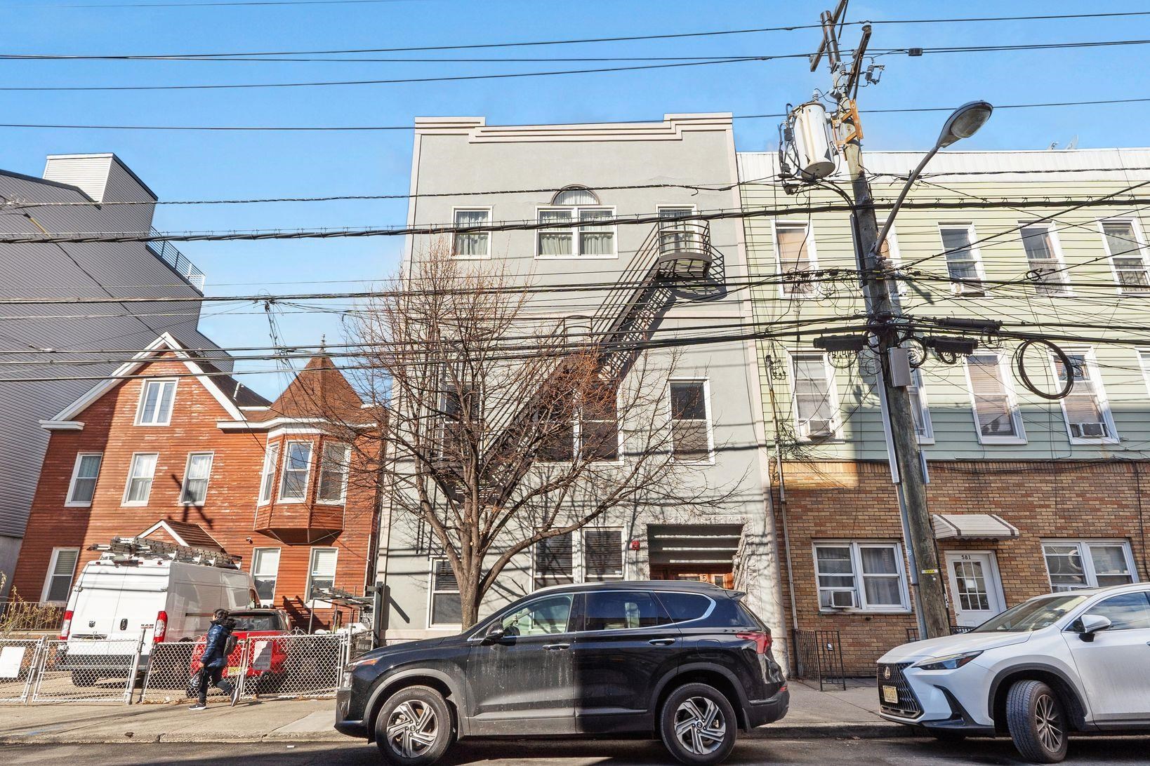 579 Palisade Ave #1, Jersey City, New Jersey image 22