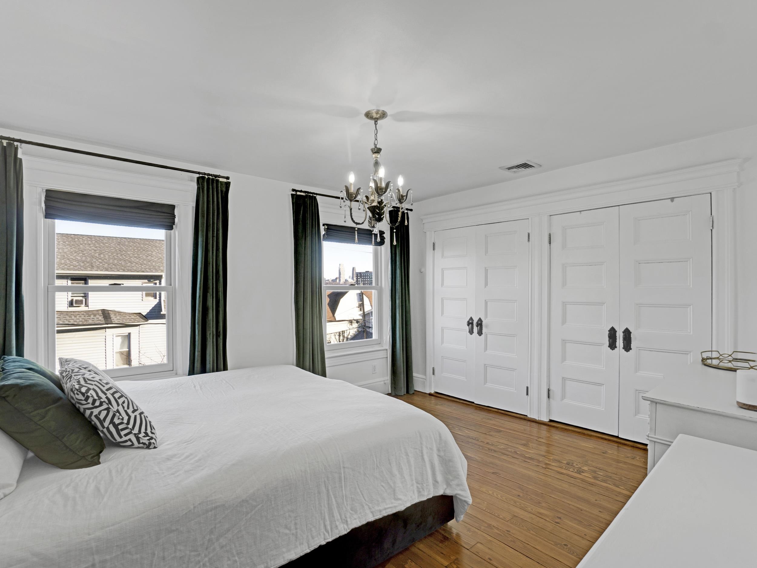 532 Undercliff Ave, Edgewater, New Jersey image 21