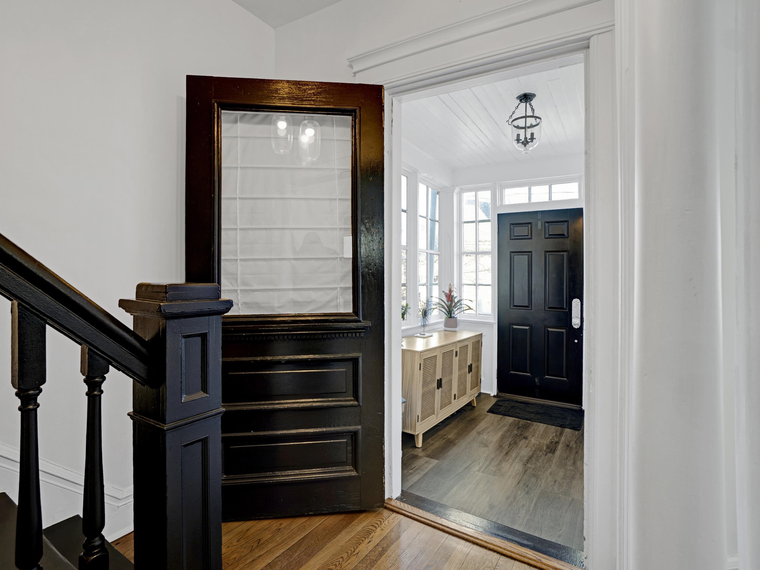 532 Undercliff Ave, Edgewater, New Jersey image 13