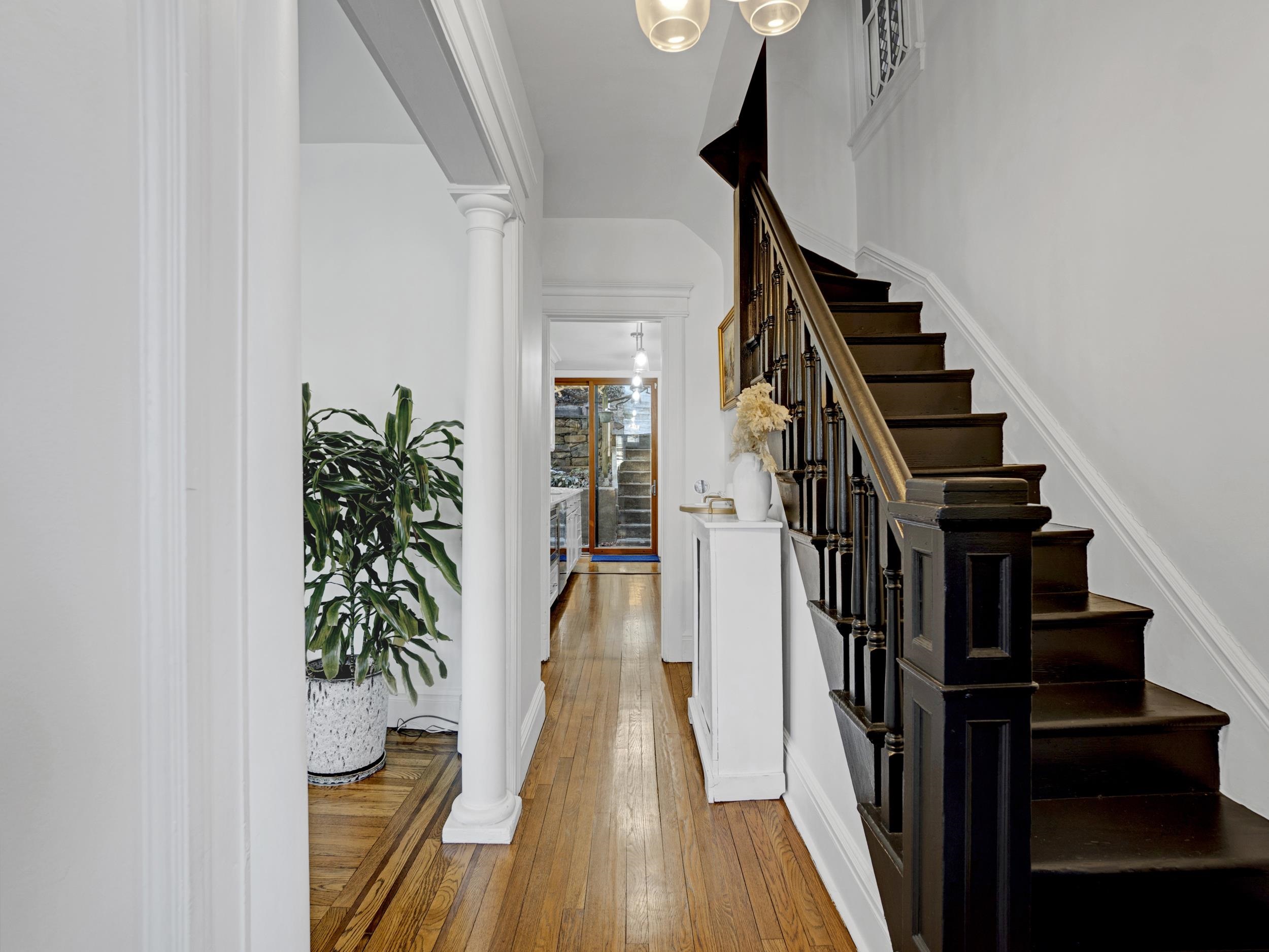532 Undercliff Ave, Edgewater, New Jersey image 15