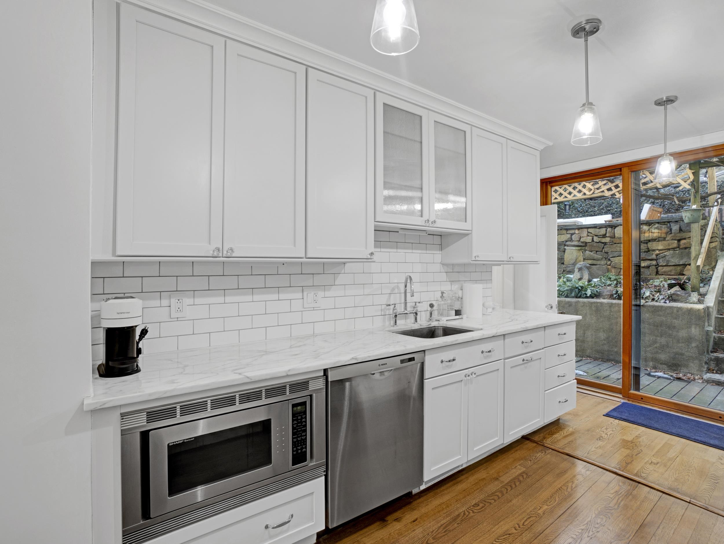 532 Undercliff Ave, Edgewater, New Jersey image 18