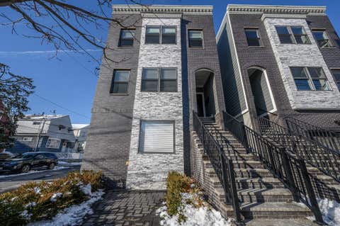 Multifamily For Sale - 197 Garfield Ave<br/> Jersey City, NJ 07305