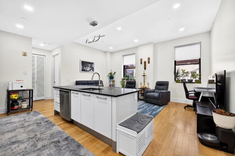 Condo For Sale - 4 Beacon Way #414<br/> Jersey City, NJ 07304