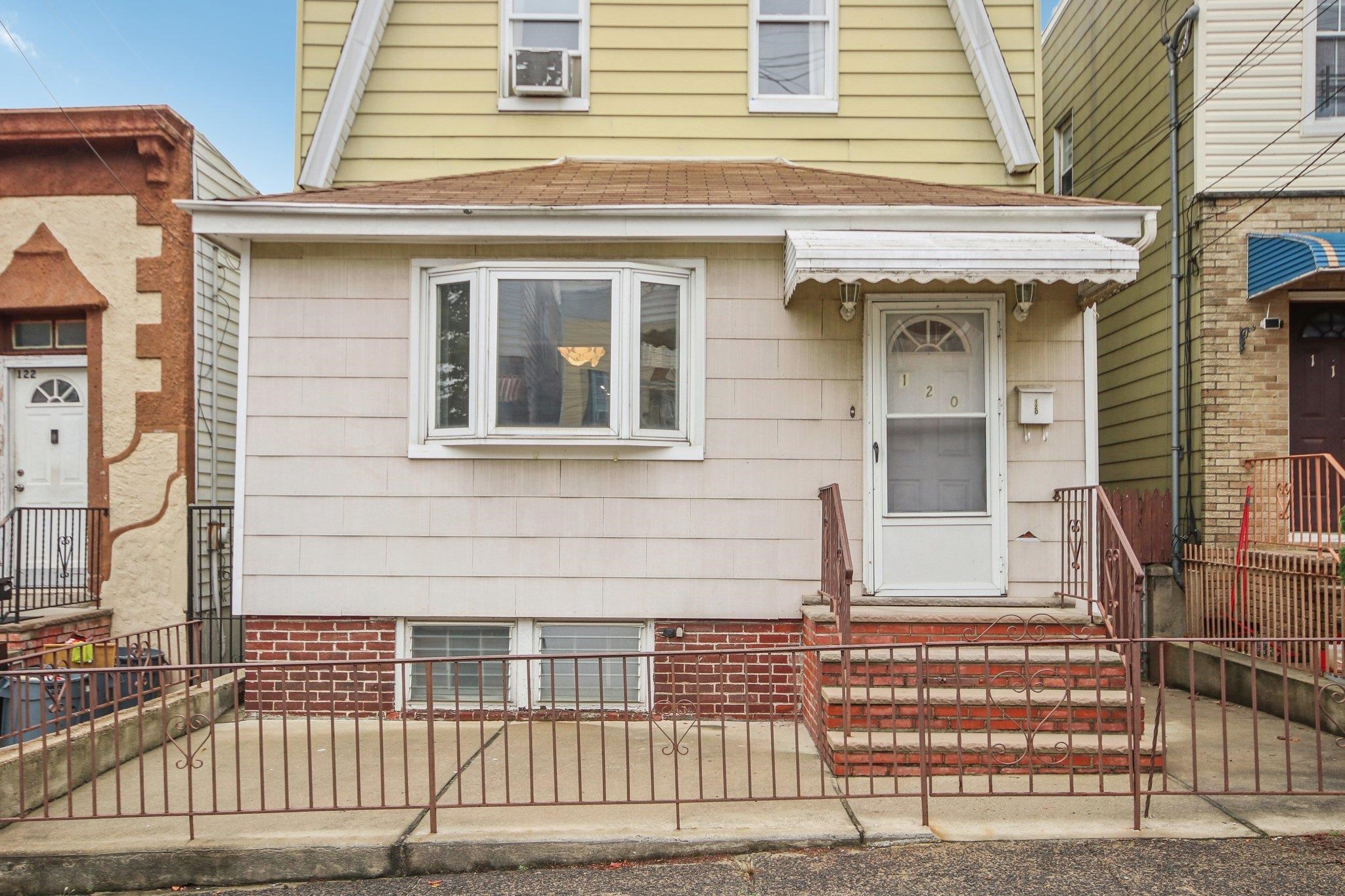 120 Hague St, Jersey City, New Jersey image 2