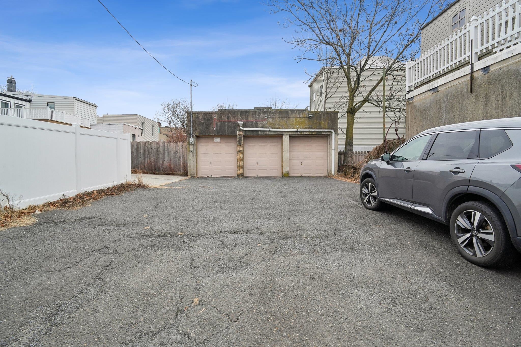 8 Milton Ave, Jersey City, New Jersey image 1