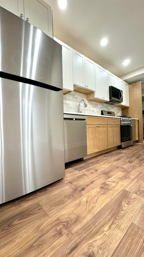 Apartment For Rent - 118 Parkview Ave #2<br/> Weehawken, NJ 07086