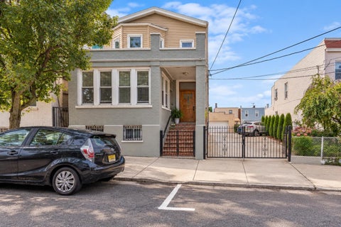 Homes For Rent - 1307 10th St #1<br/> Hudson County, North Bergen, NJ 07047