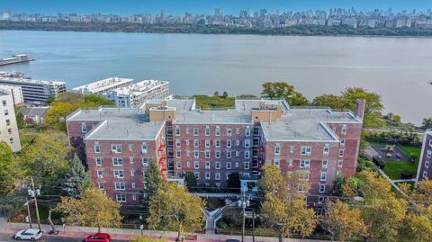 Homes For Sale - 8400 Blvd East #2B<br/> North Bergen, NJ 07047