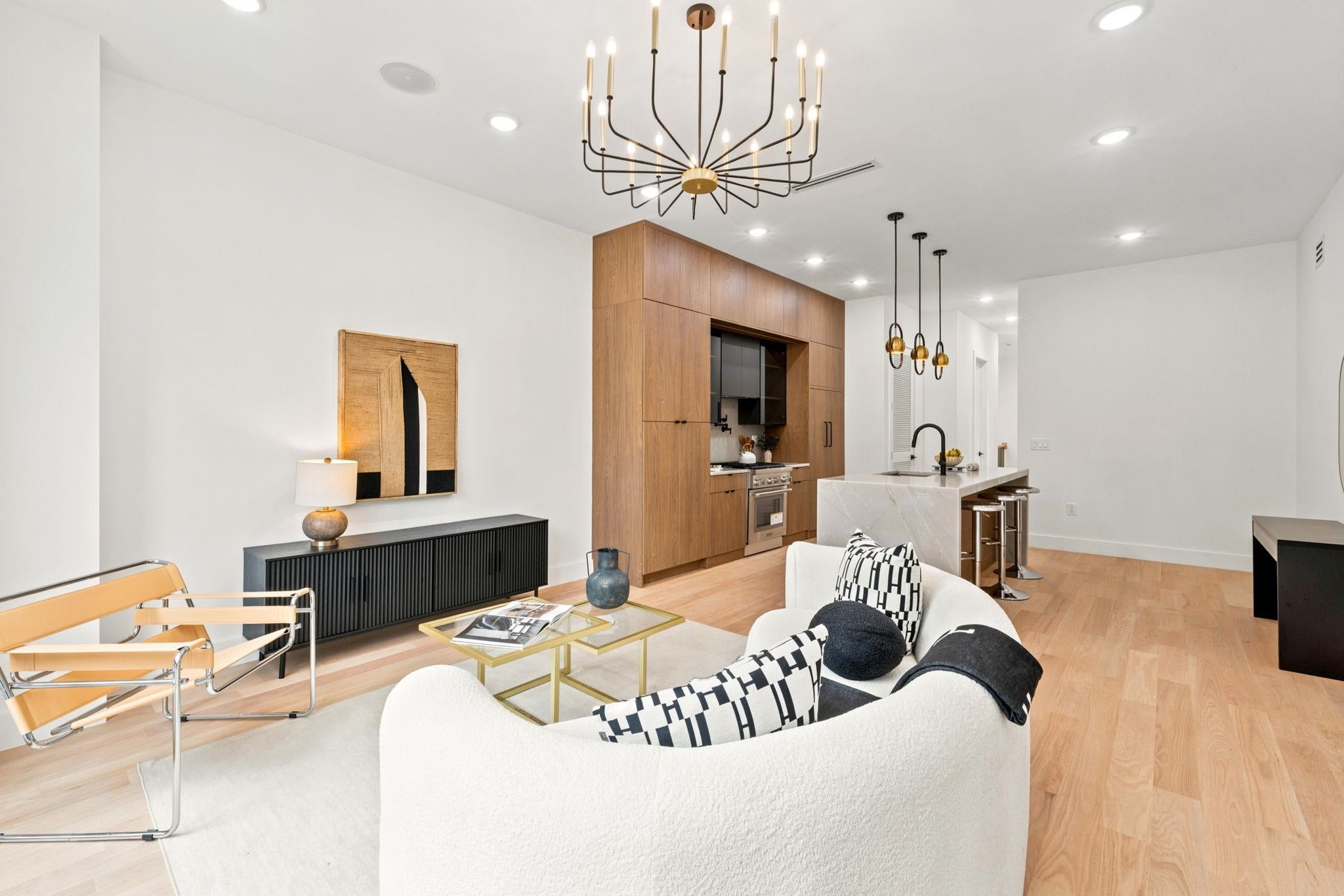 42 WAVERLY ST 1