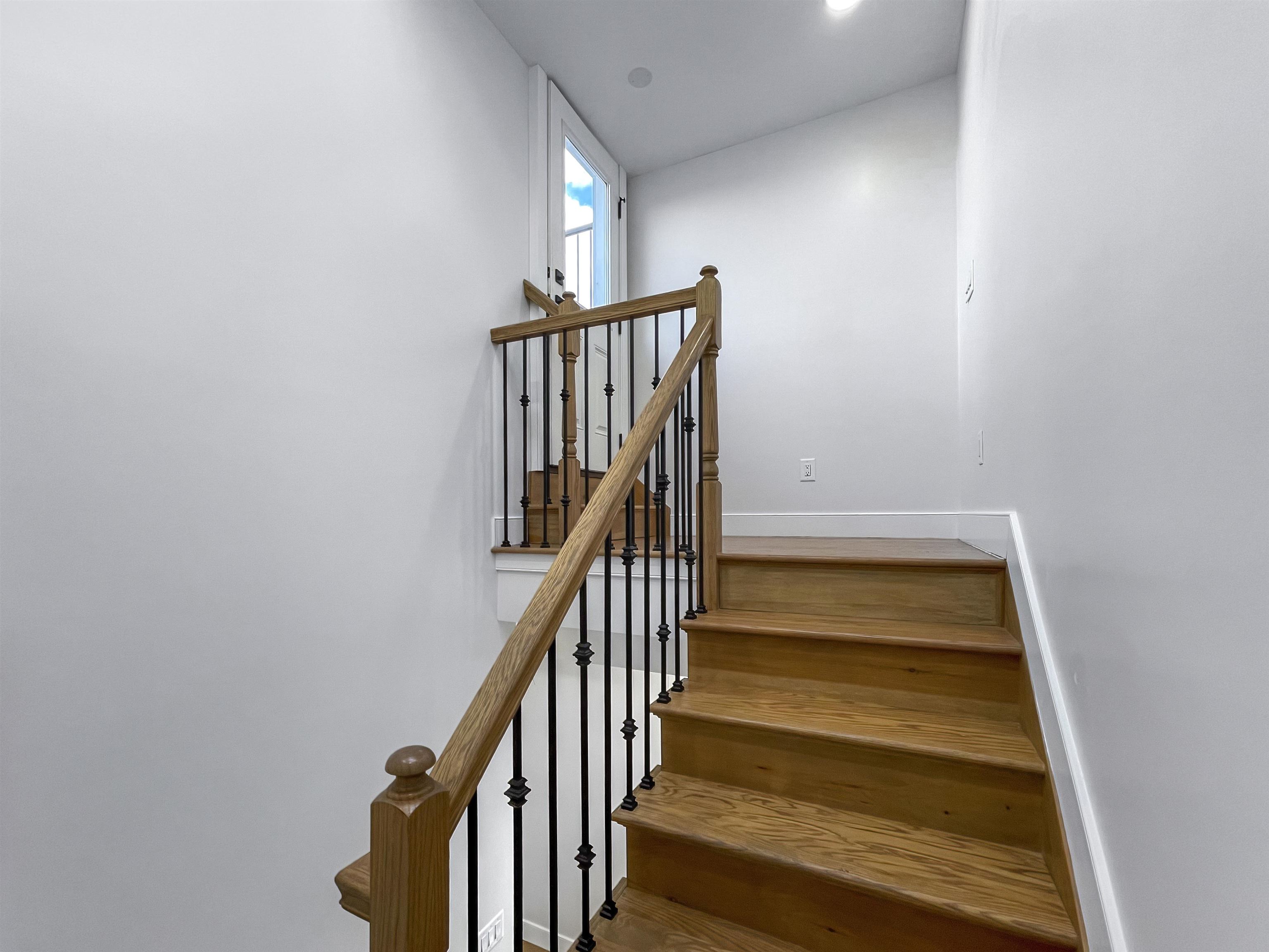 285 Lembeck Ave #1, Jersey City, New Jersey image 33