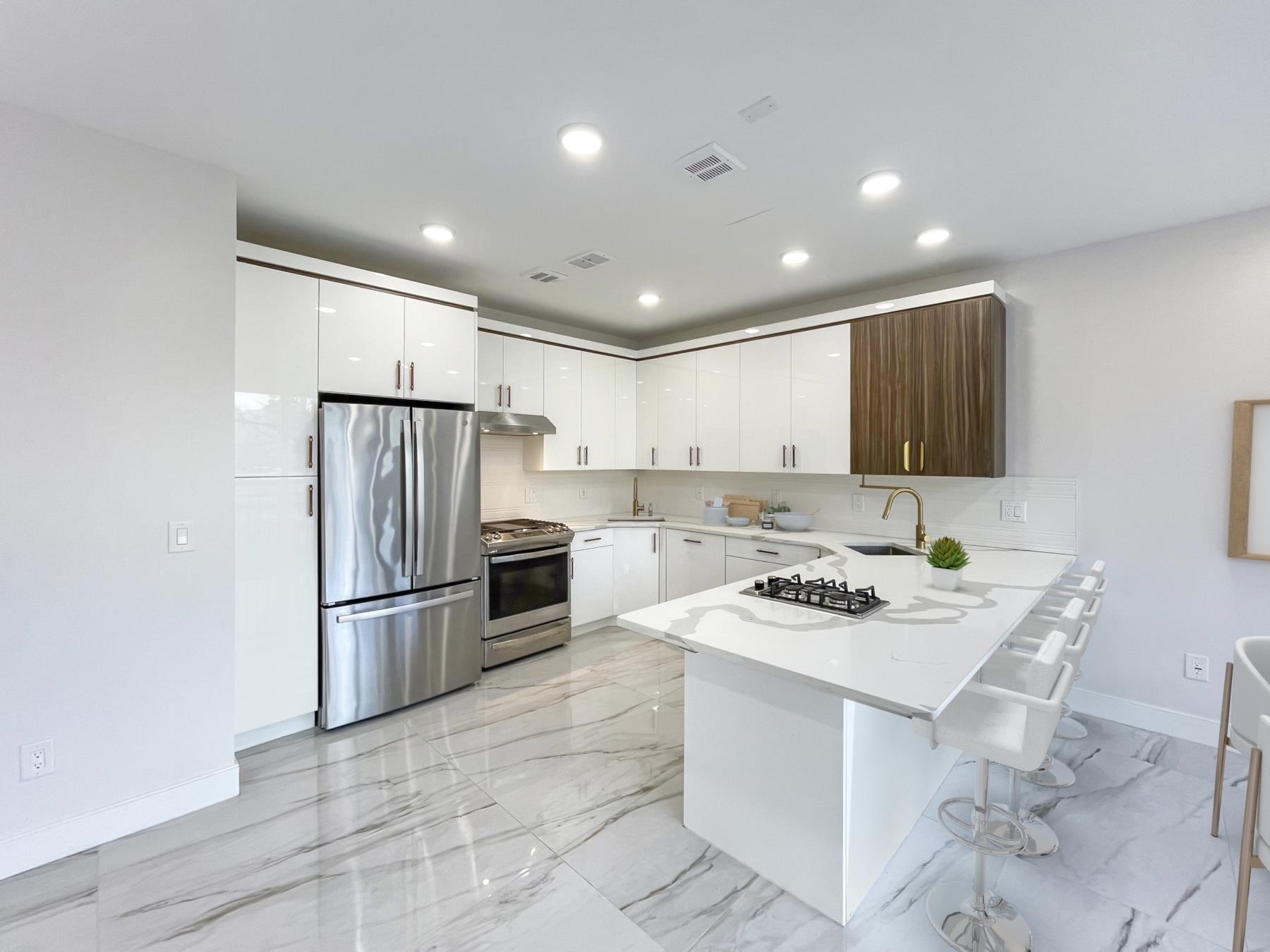 285 Lembeck Ave #1, Jersey City, New Jersey image 5