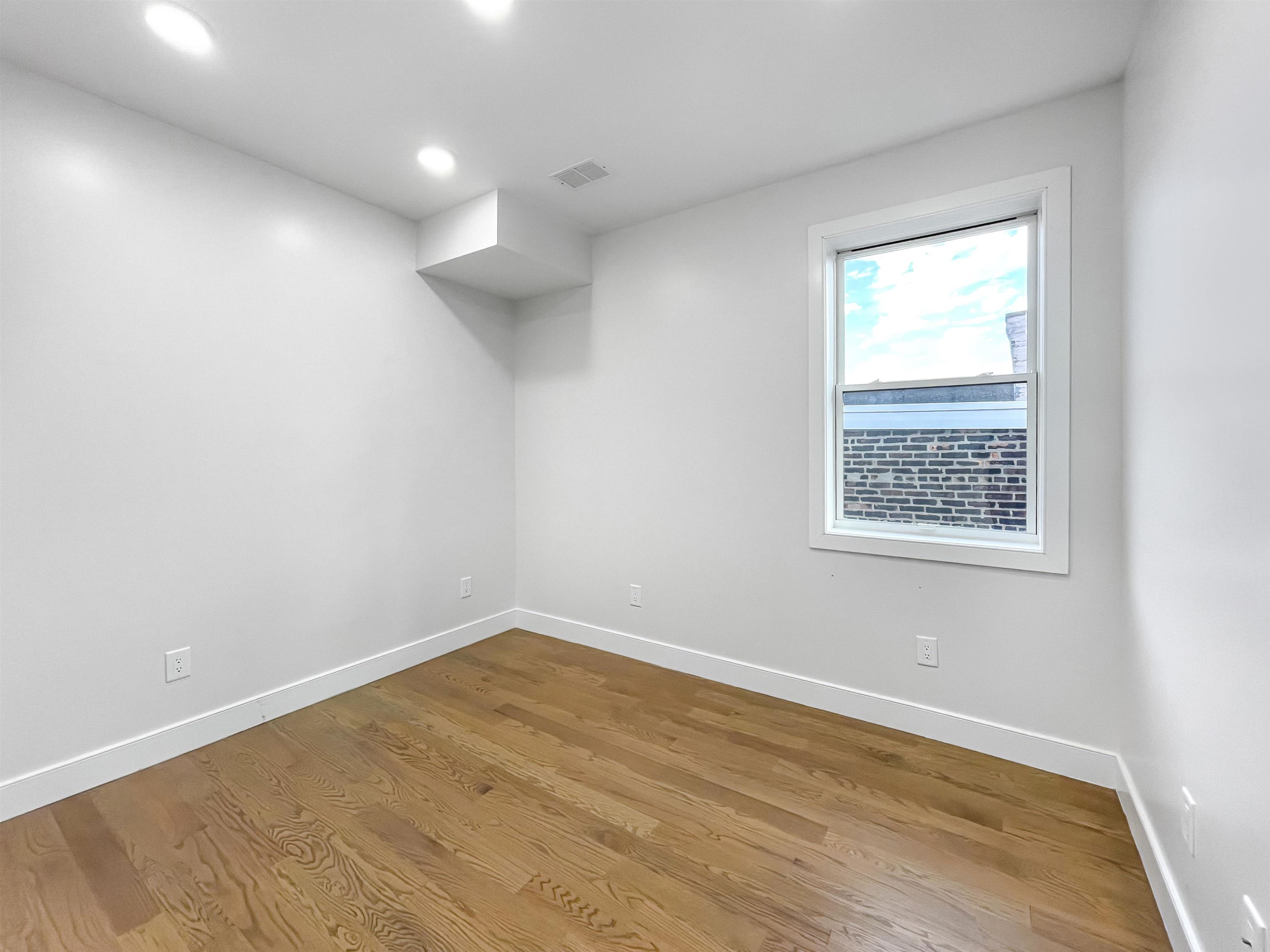 285 Lembeck Ave #1, Jersey City, New Jersey image 31