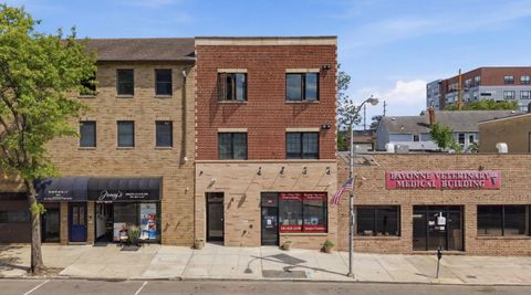 Homes For Rent - 258 Broadway<br/> Bayonne, NJ 07002