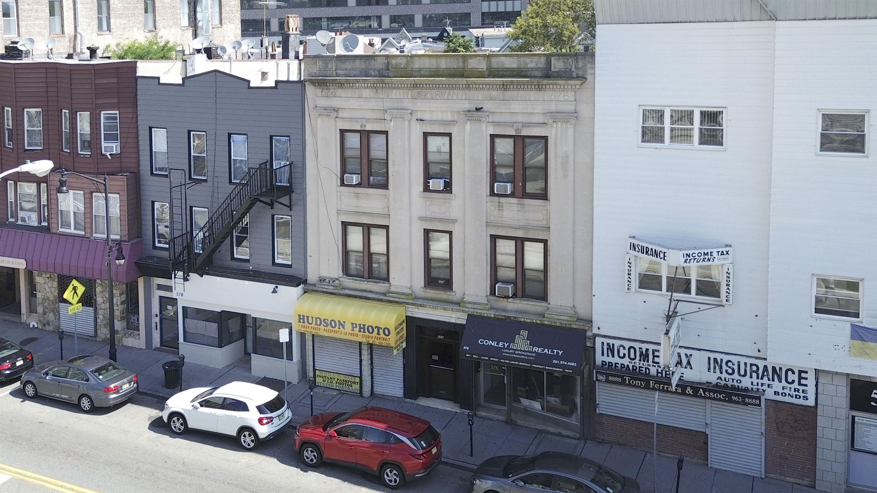 576 NEWARK AVE