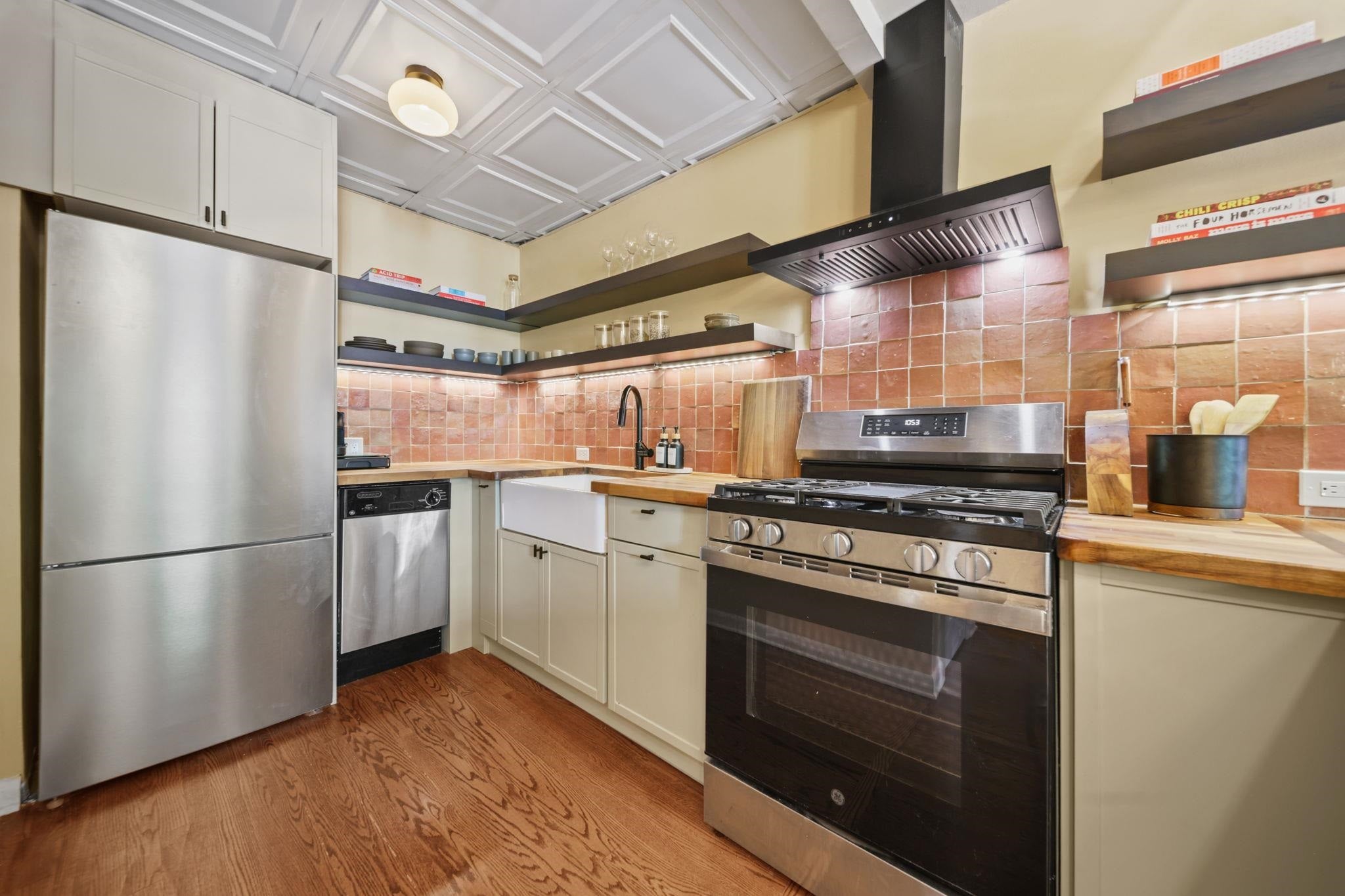 Search Homes 2 158 WAYNE ST 109A