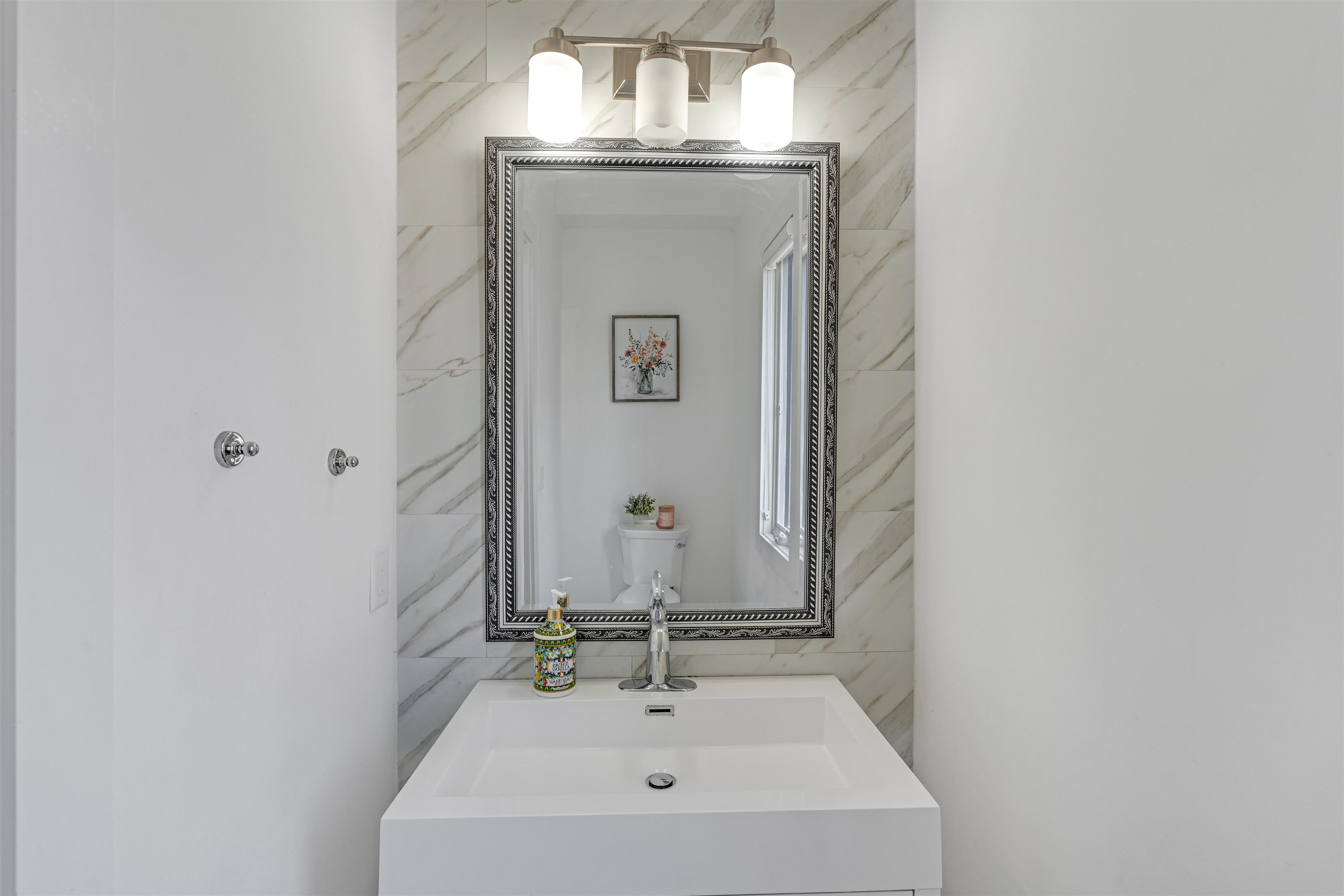 300 Hoym St, Fort Lee, New Jersey image 16