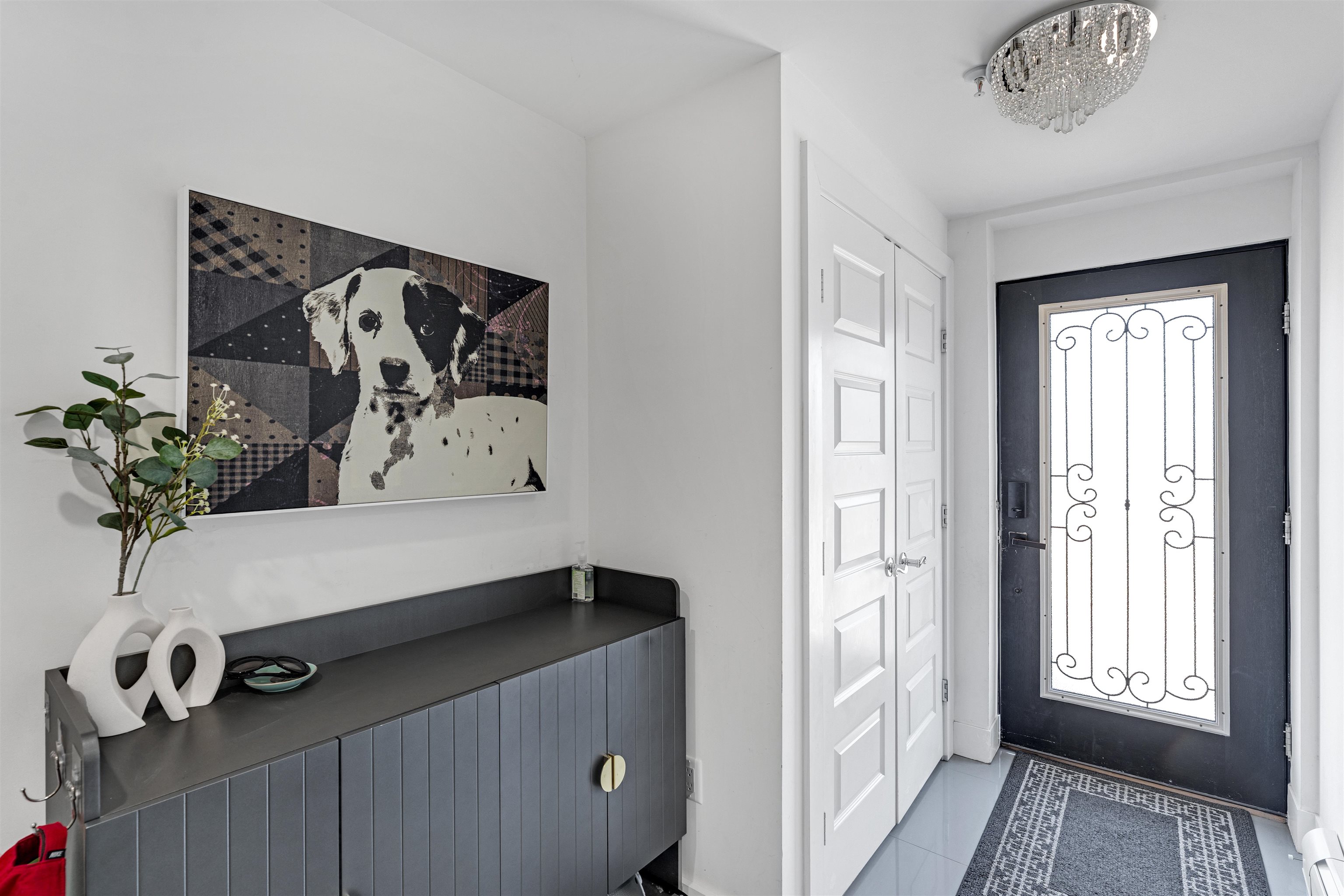 300 Hoym St, Fort Lee, New Jersey image 3