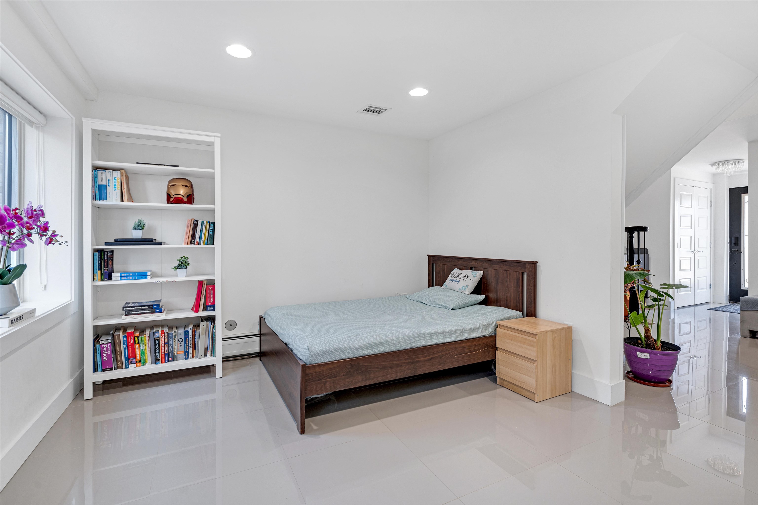 300 Hoym St, Fort Lee, New Jersey image 32