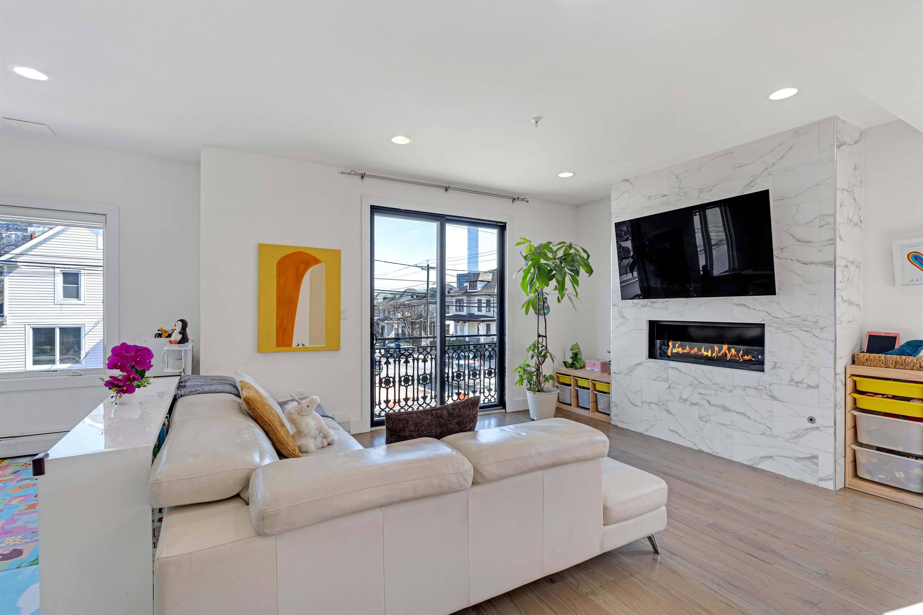 300 Hoym St, Fort Lee, New Jersey image 6