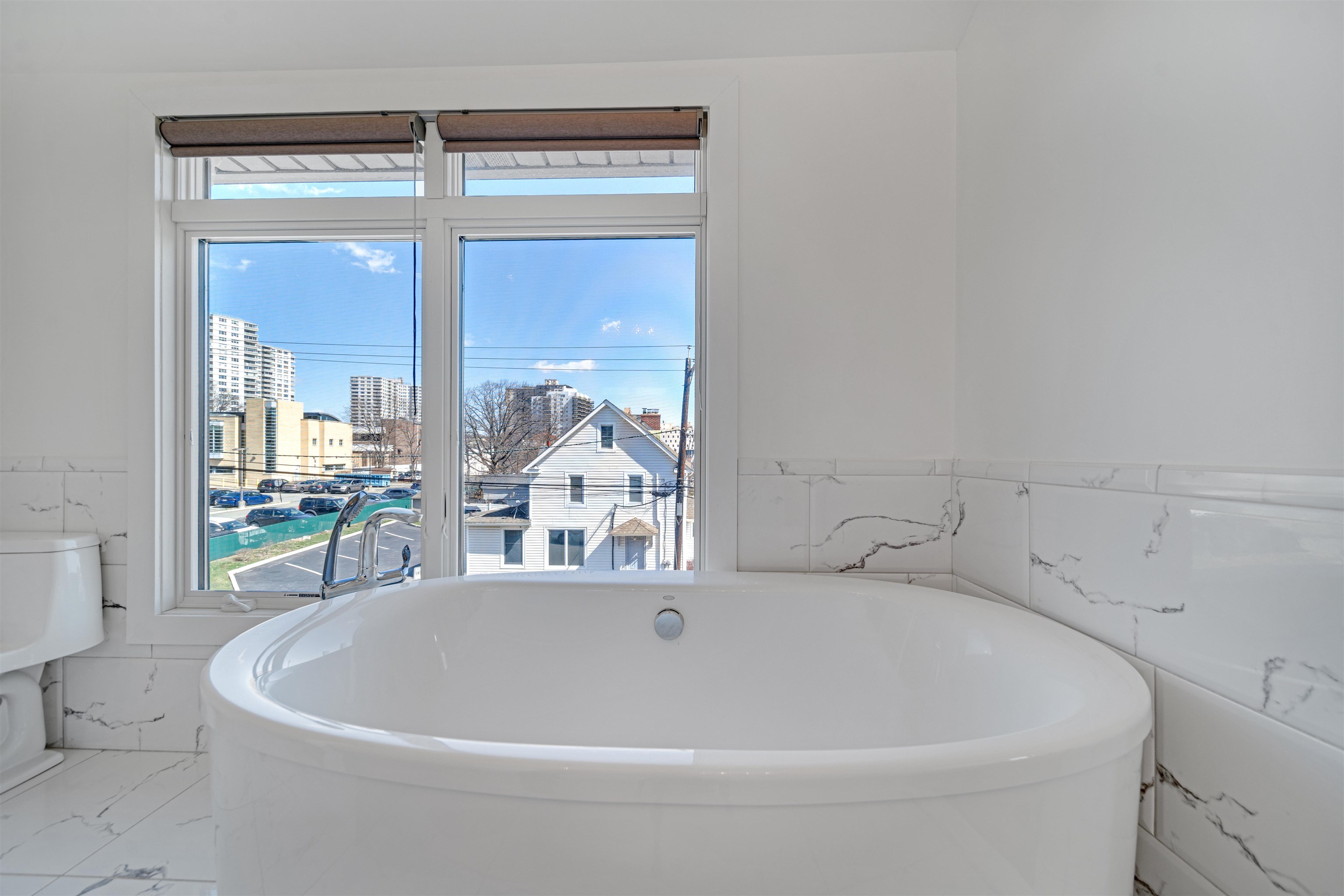 300 Hoym St, Fort Lee, New Jersey image 25