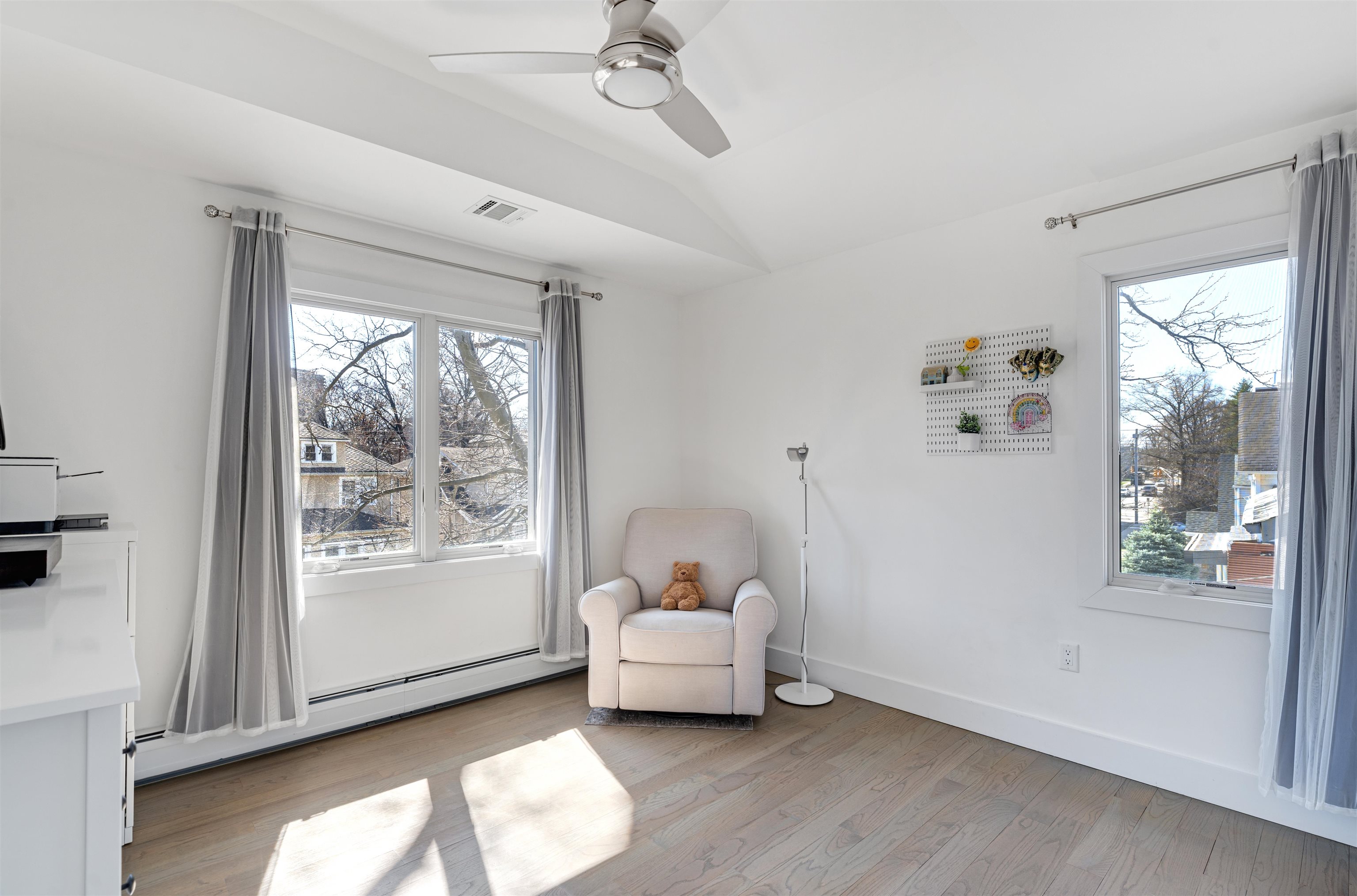 300 Hoym St, Fort Lee, New Jersey image 29