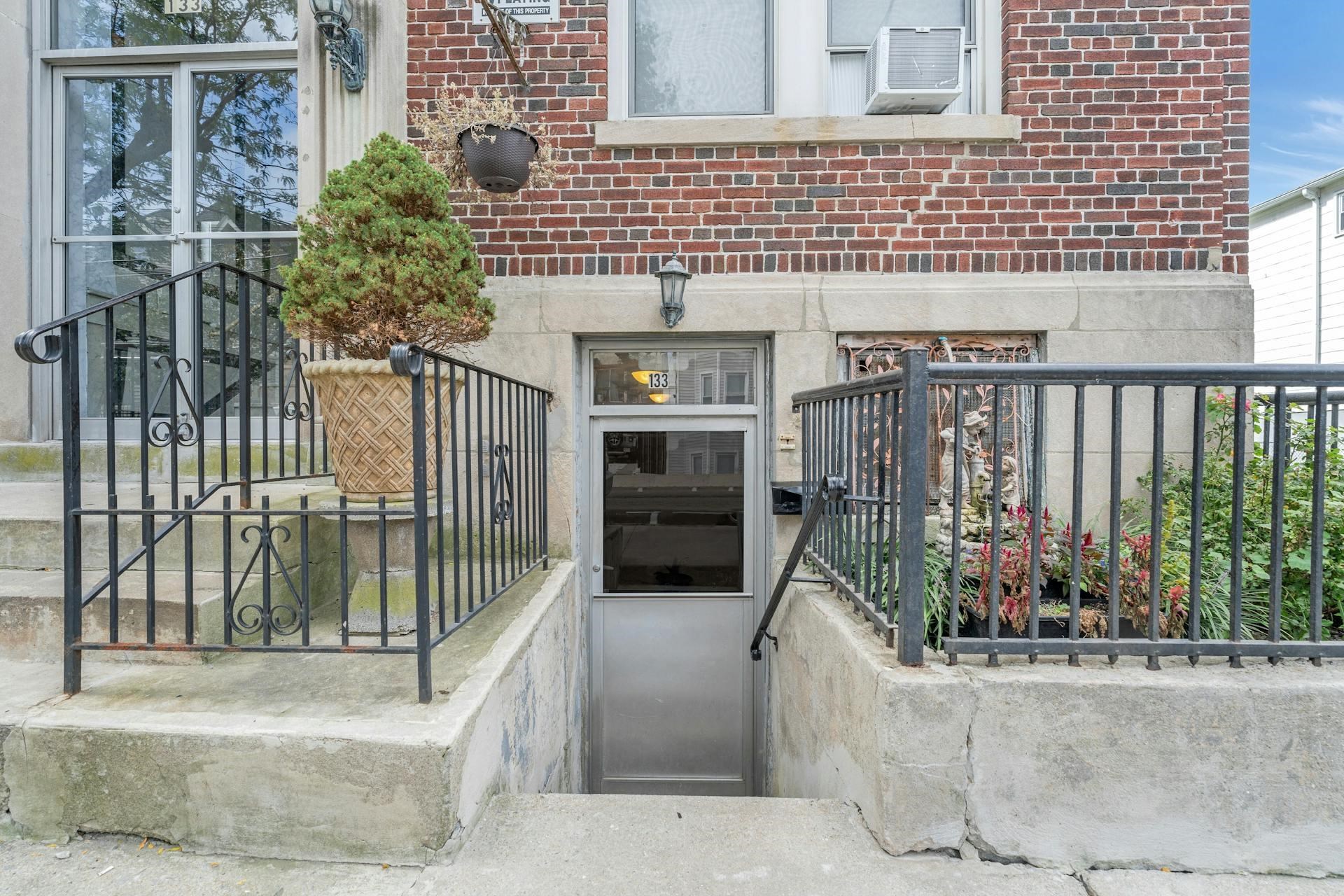 133 73rd St #13, North Bergen, New Jersey image 2