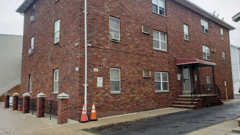 Homes For Rent - 52 Harrison Ave #3R<br/> Hudson County, Harrison, NJ 07029