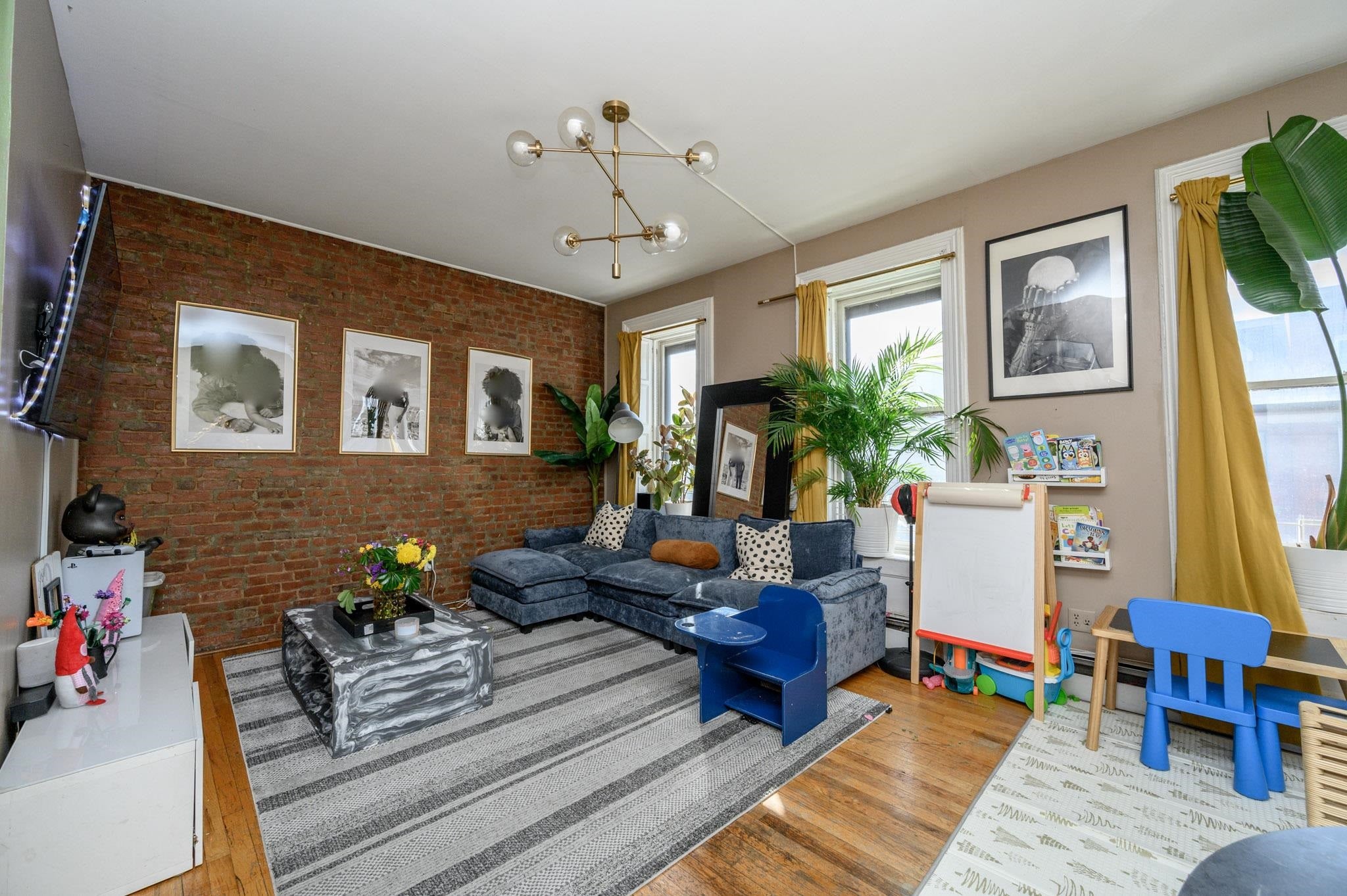 548 BRAMHALL AVE