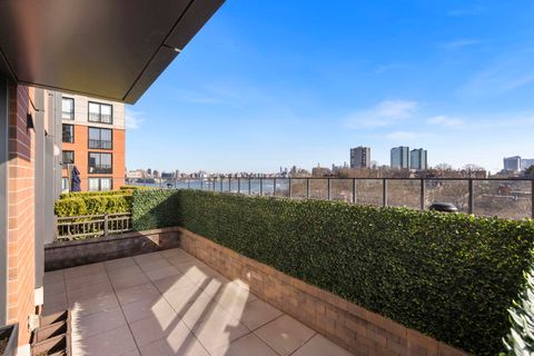 Condo For Sale - 1000 Maxwell Lane #8A<br/> Hoboken, NJ 07030