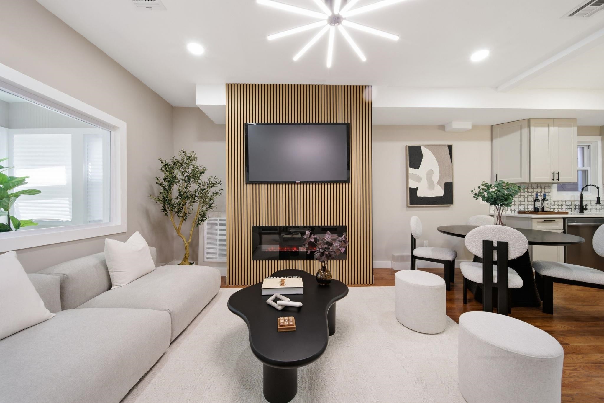 103 BOYD AVE