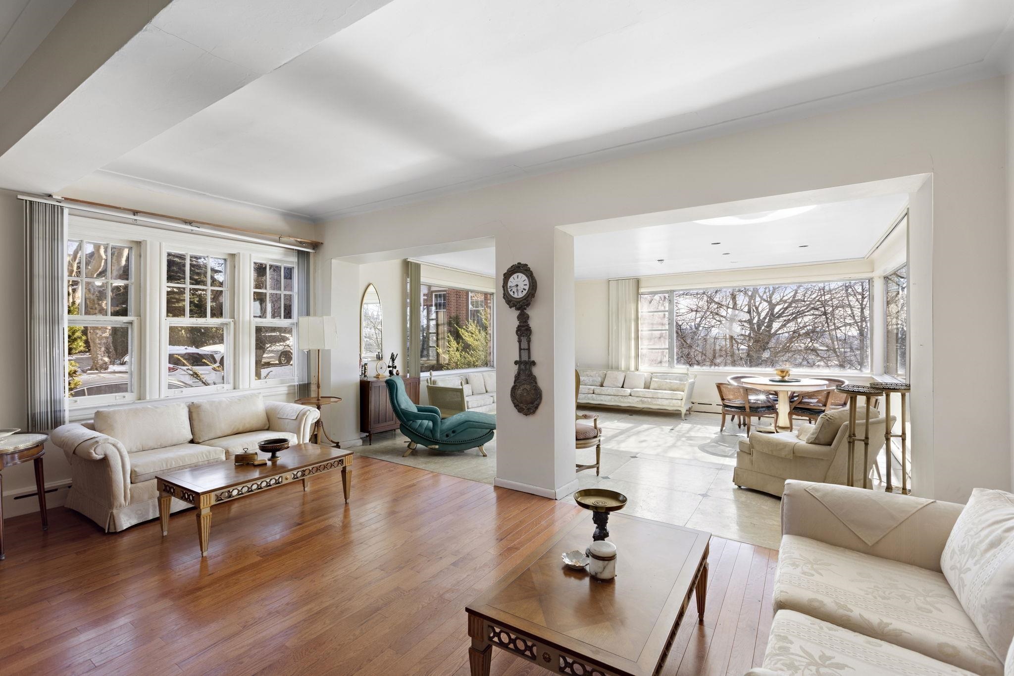 6 Kingswood Rd, Weehawken, New Jersey image 5